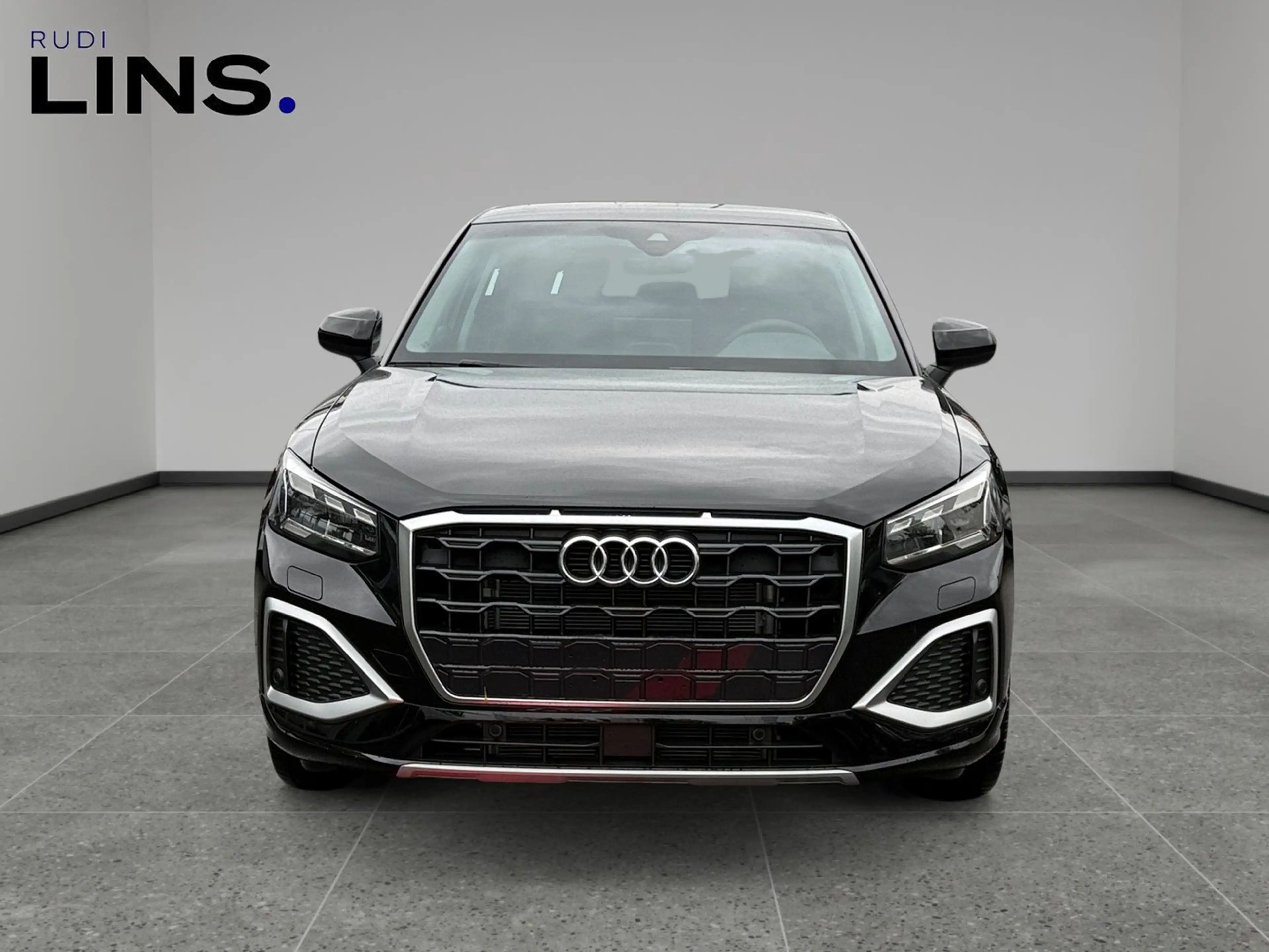 Audi Q2 30 TFSI admired — photo 2