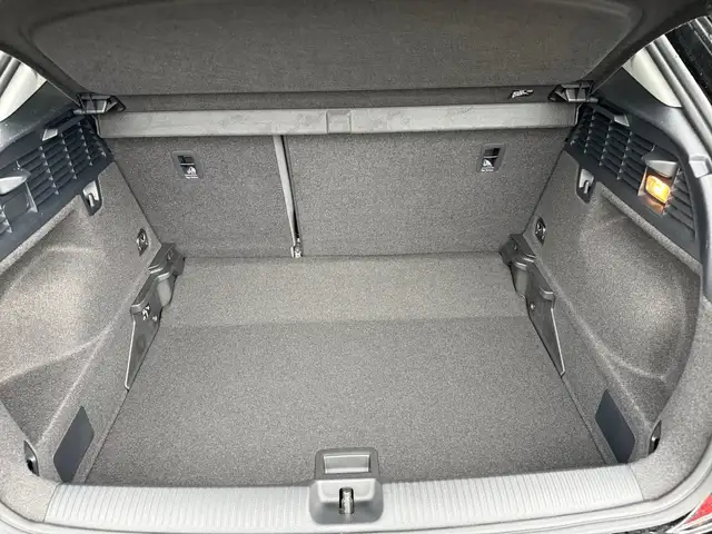 Audi Q2 view 14