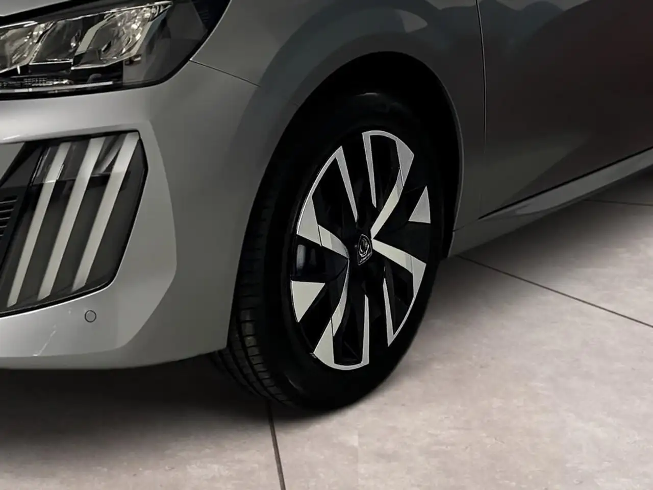 Peugeot 208 2026 — фото 15