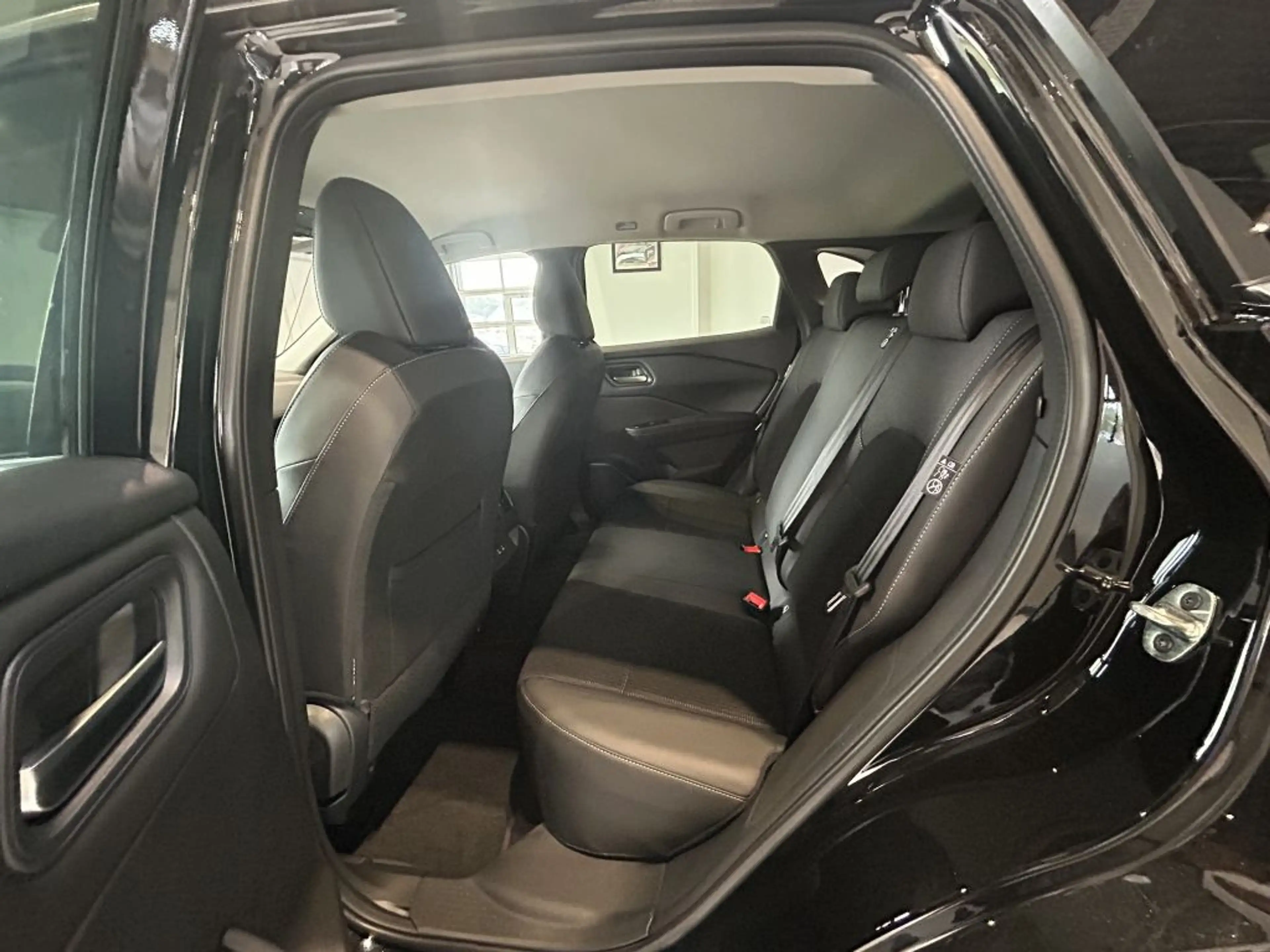 Nissan Qashqai 1.3 DIG-T MHEV Xtronic N-Connecta — photo 11