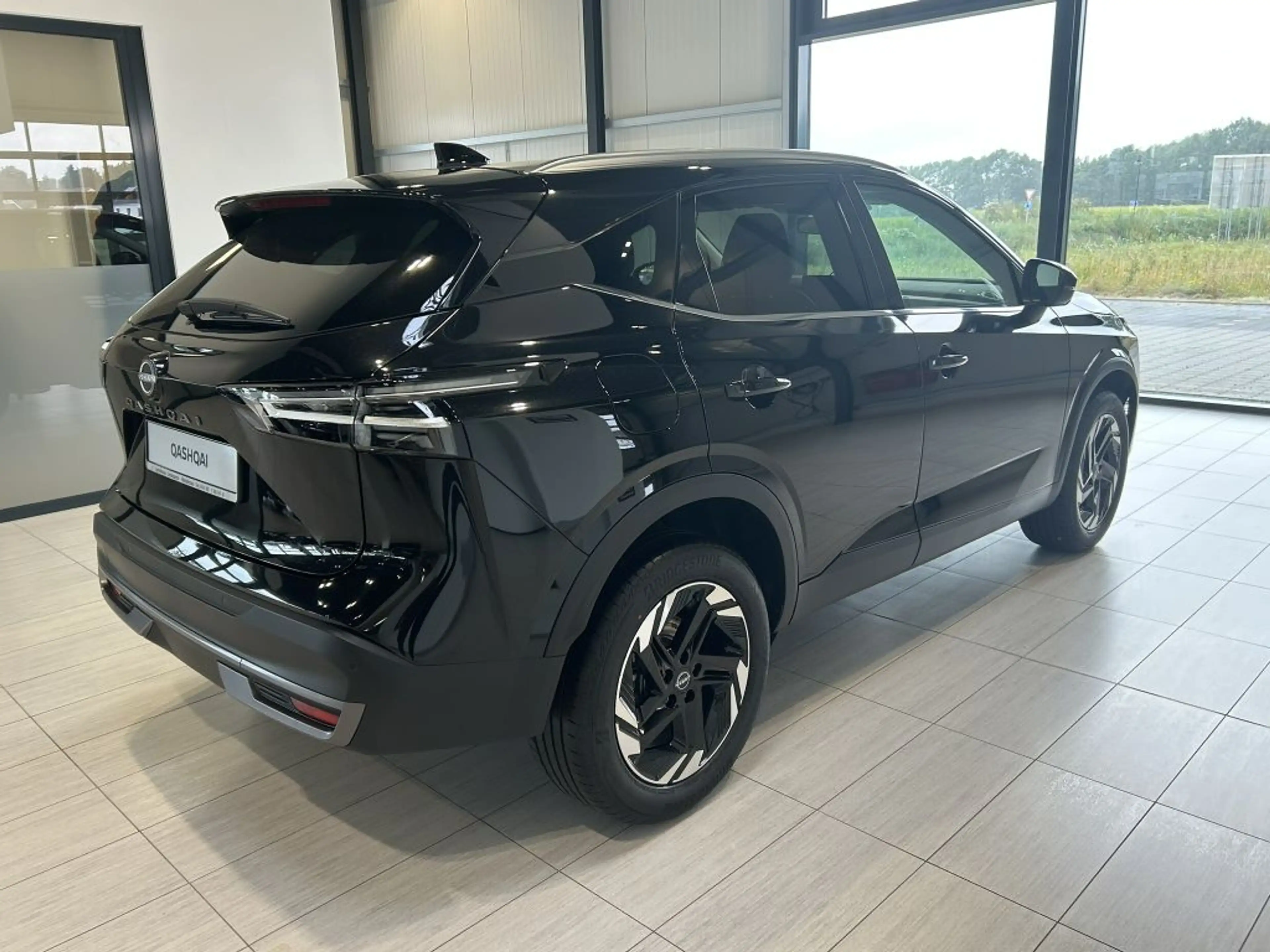 Nissan Qashqai 1.3 DIG-T MHEV Xtronic N-Connecta — photo 3
