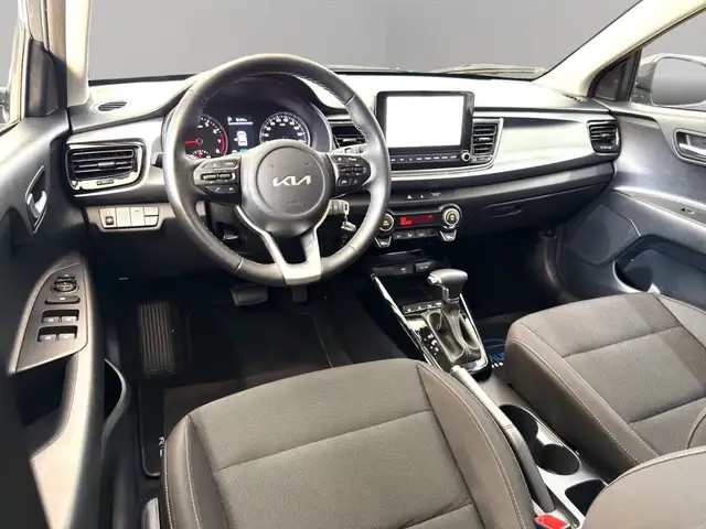 Kia Rio view 11