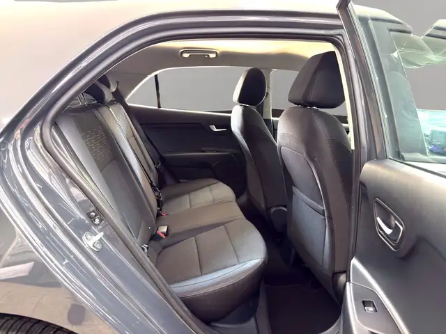 Kia Rio view 23
