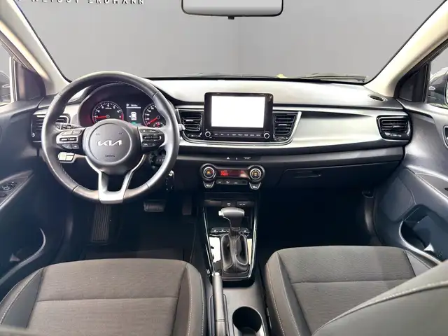 Kia Rio view 10