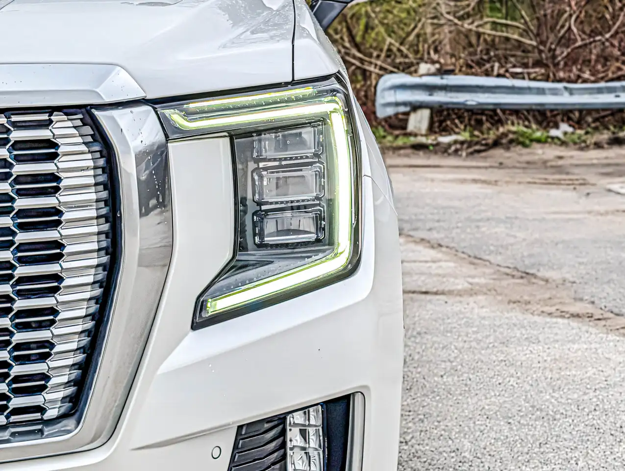 GMC Yukon снимка GMC Yukon