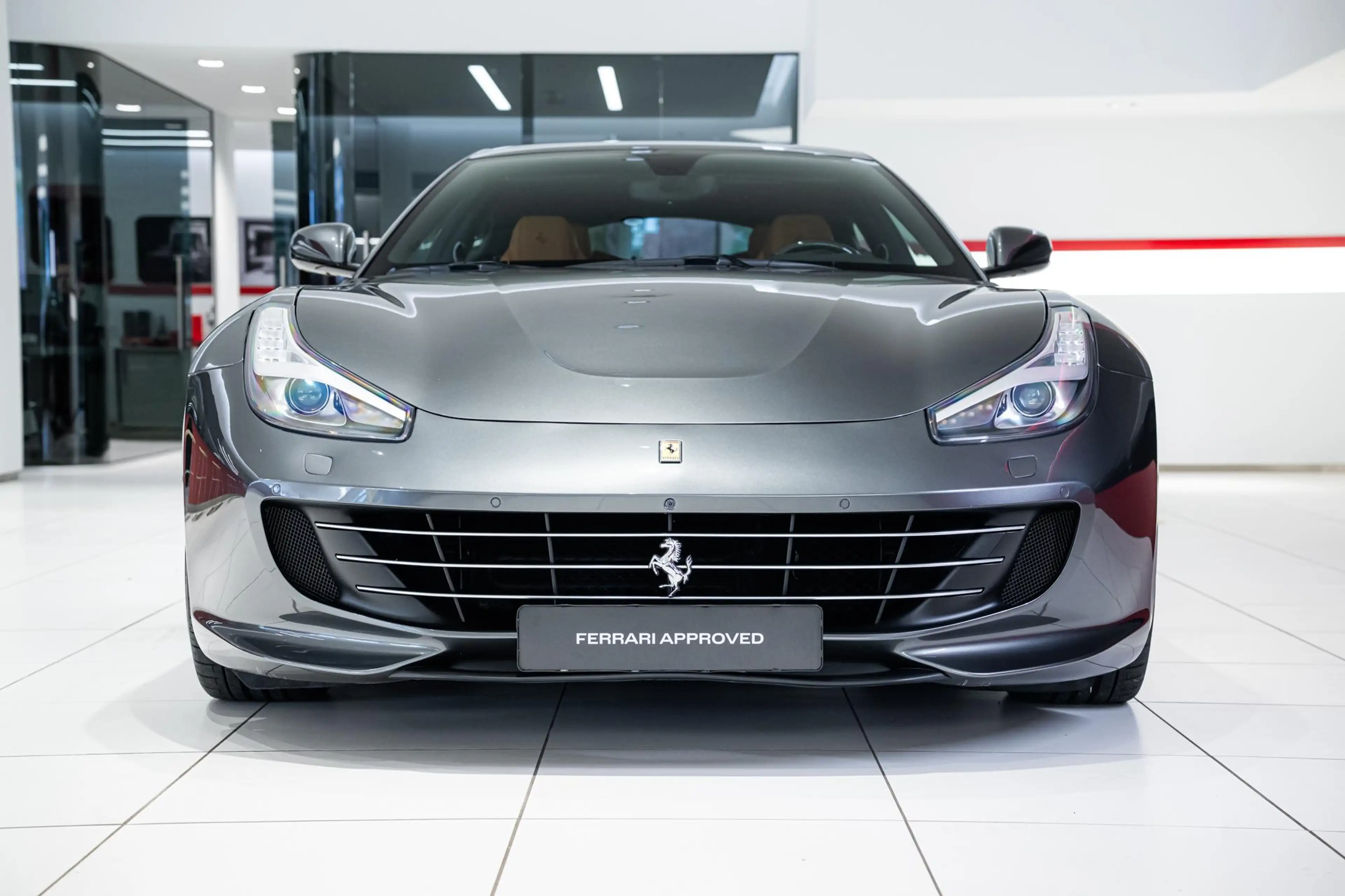 Ferrari GTC4 Lusso GTC4Lusso T - Kroymans Ferrari — photo 3