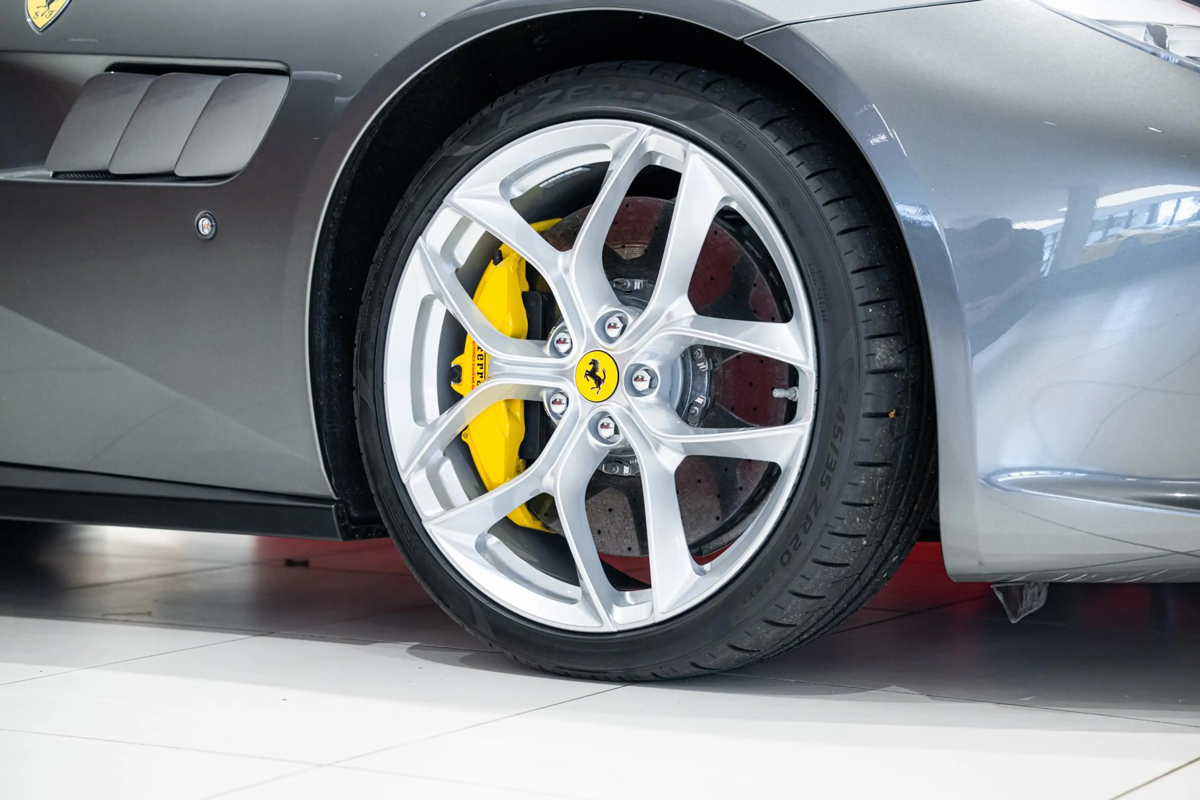 Ferrari GTC4 Lusso GTC4Lusso T - Kroymans Ferrari — photo 5