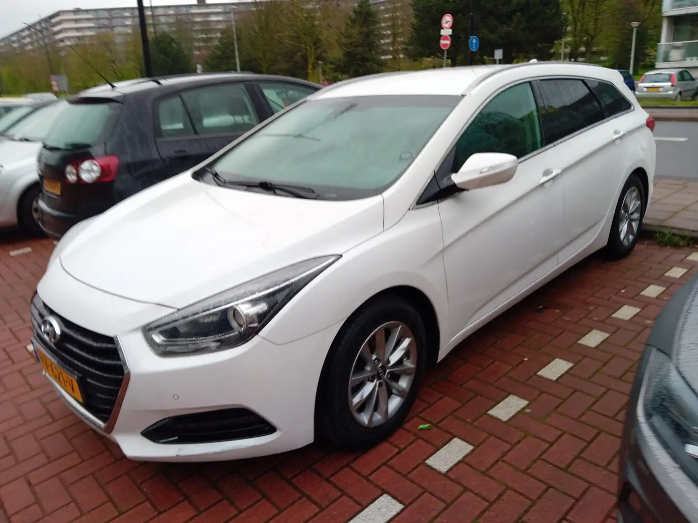 Hyundai i40 i40 1.7 CRDi Bns Edition Wit - 1