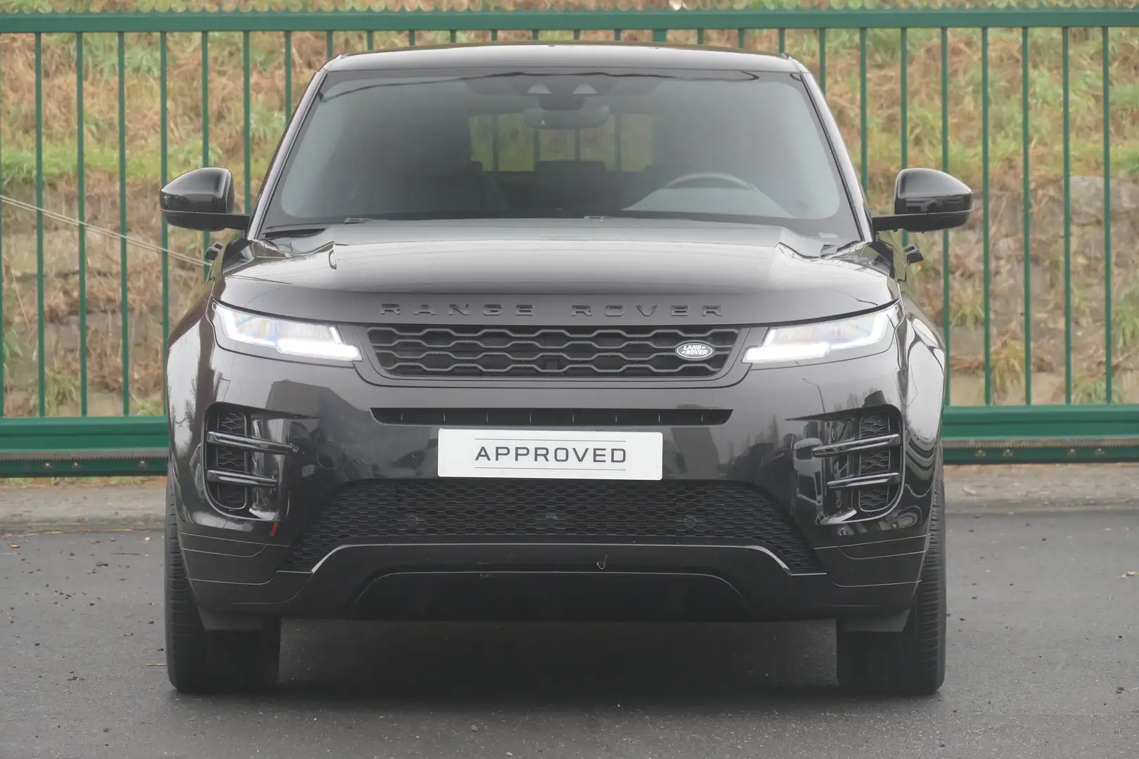 Land Rover Range Rover Evoque 2.0 150 PK R-DYNAMIC S AUT. Schwarz - 2