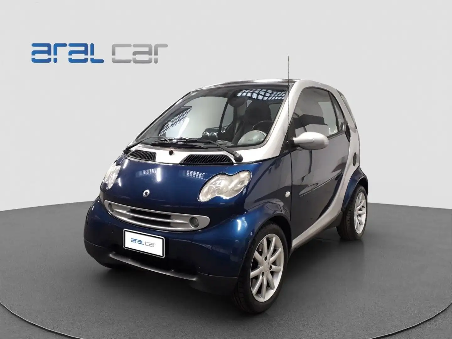smart forTwo 700 COUPE' PASSION Blauw - 1