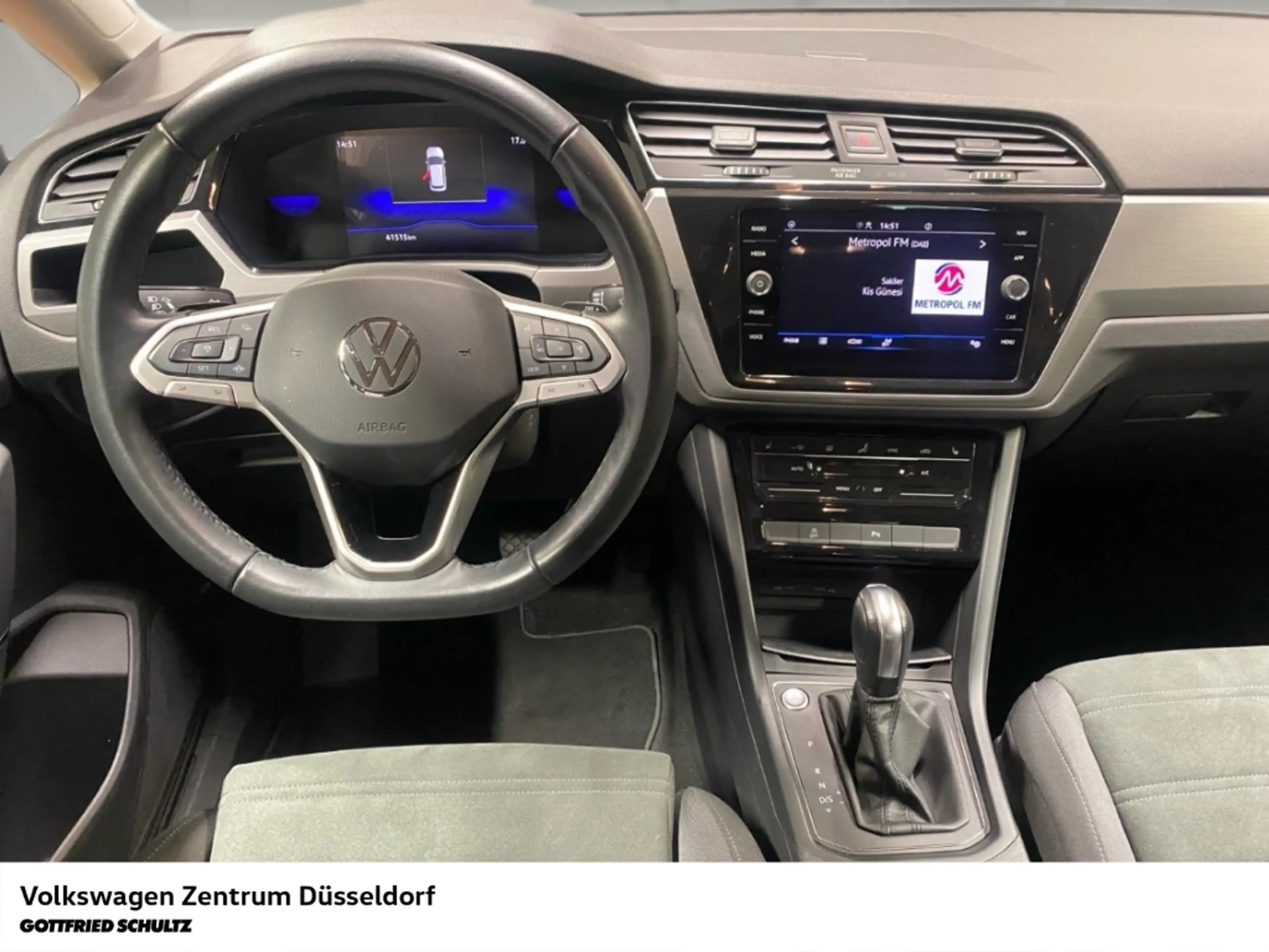 Volkswagen Touran Comfortline 2.0 TDI DSG Navi Parkhilfe ACC Sitzhei — photo 5