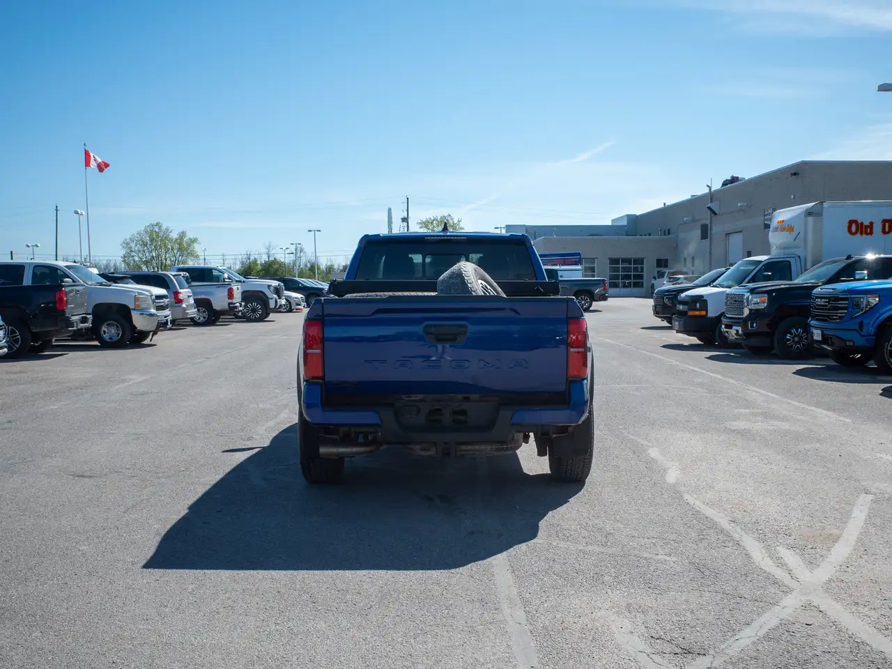 Toyota Tacoma снимка Toyota Tacoma