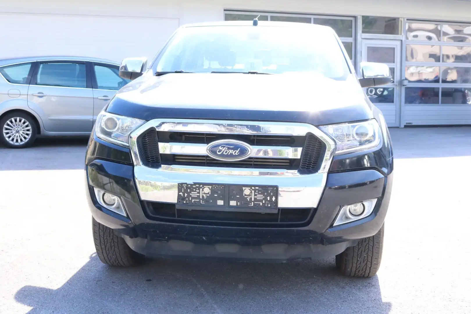 Ford Ranger 2.2 TDCi XLT 4x4 Doppekabine Schwarz - 2