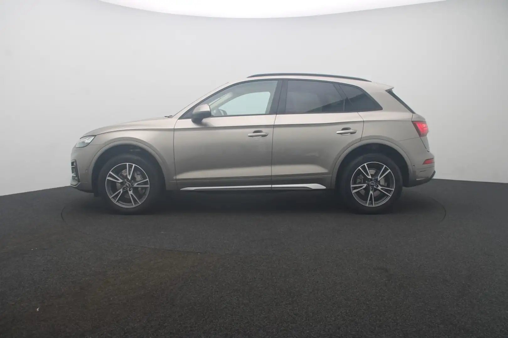 Audi Q5 40 TDI quattro . Matrix Navi ACC HuD Pano Beige - 2