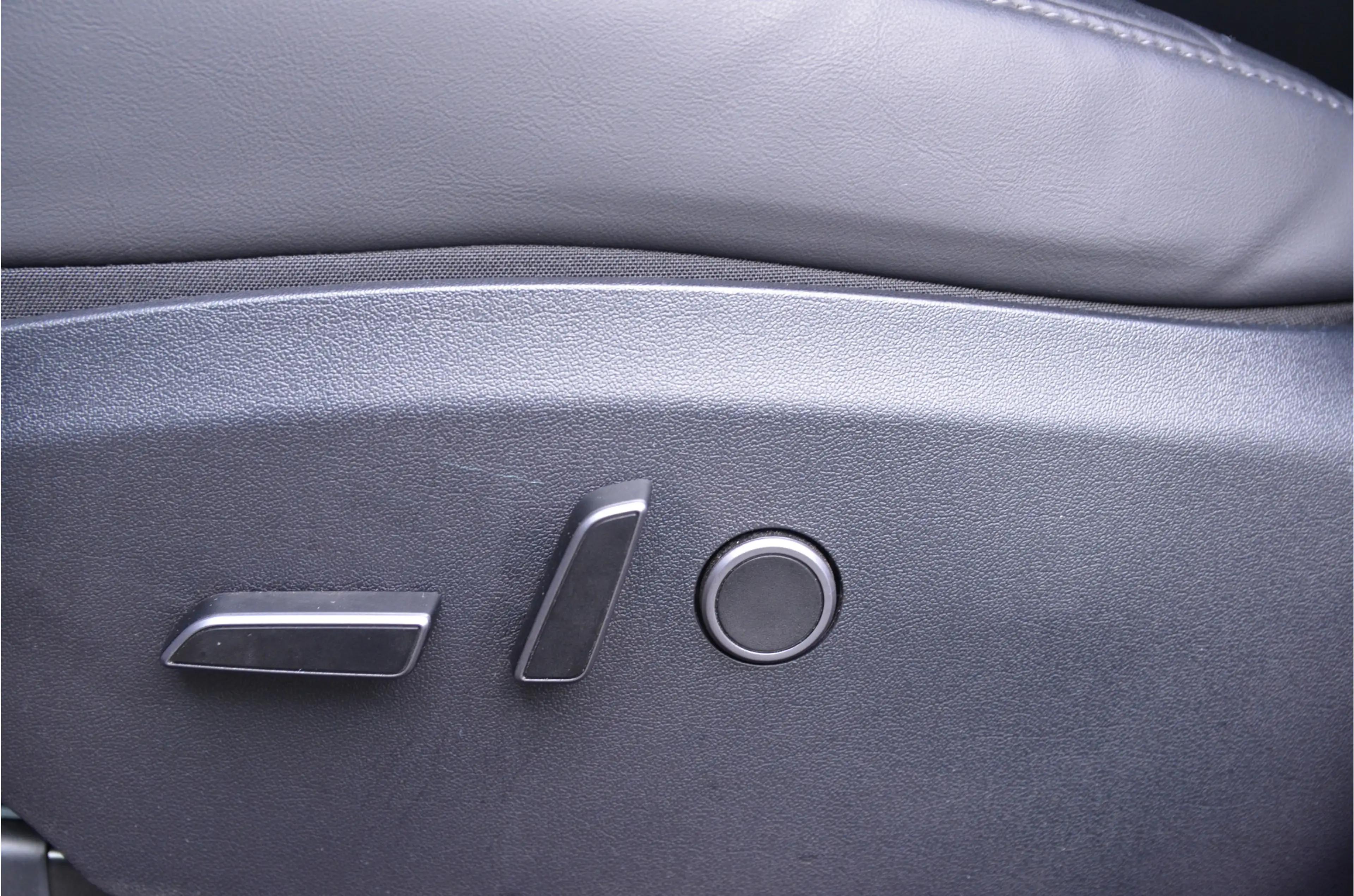 Tesla Model Y RWD 58 kWh AutoPilot3.0 Ryzen — photo 4