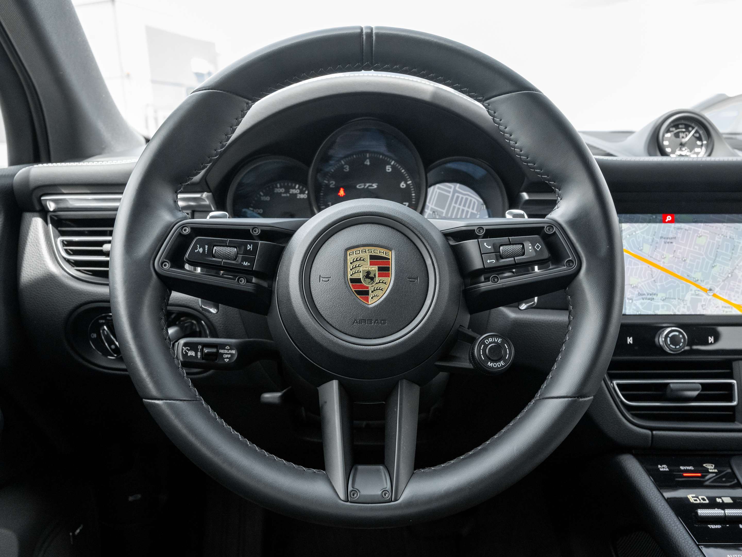 2023 Porsche Macan GTS | 2 Year Extended Warranty | 434 Horsepower thumb 16