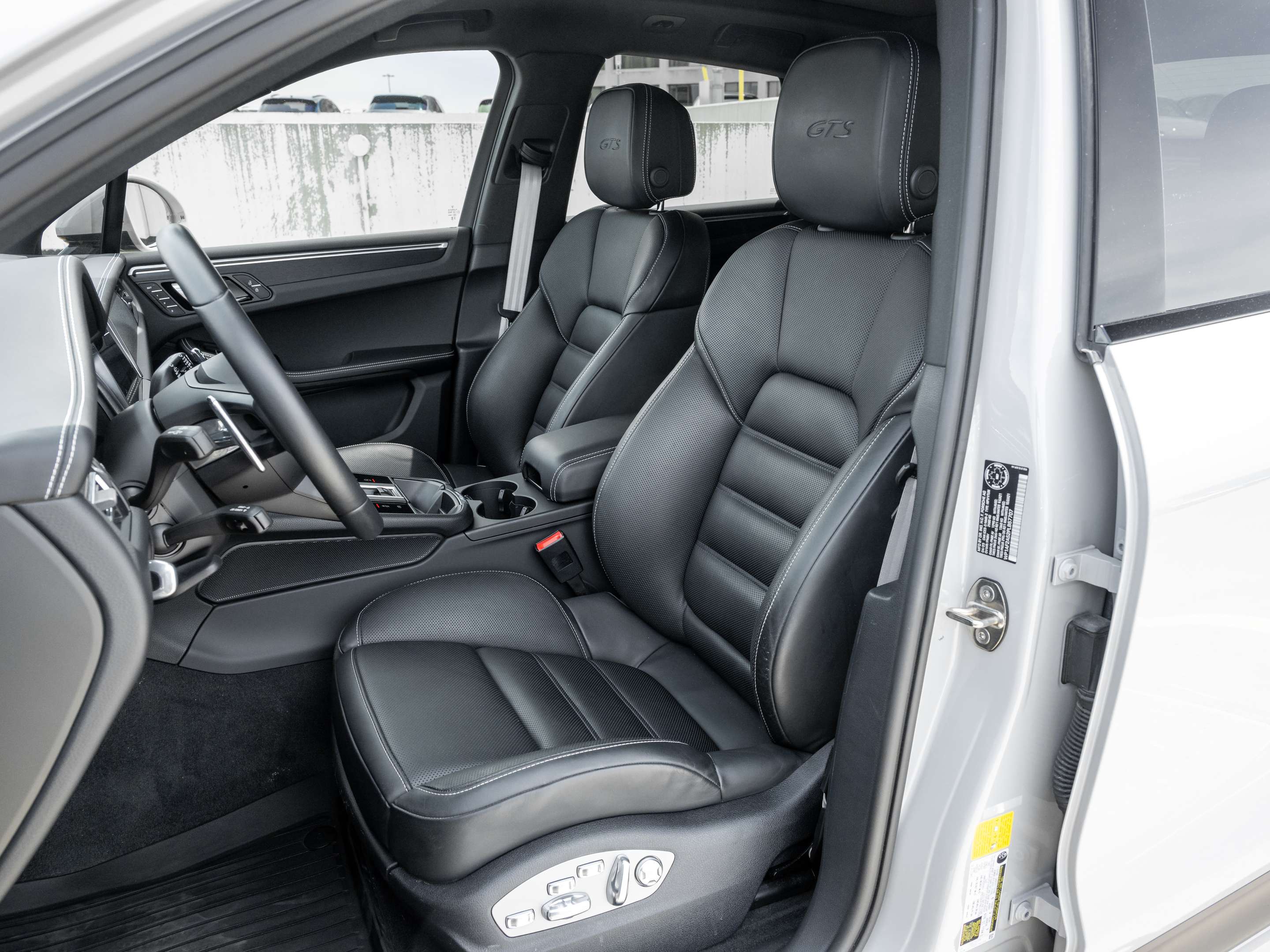 2023 Porsche Macan GTS | 2 Year Extended Warranty | 434 Horsepower thumb 15