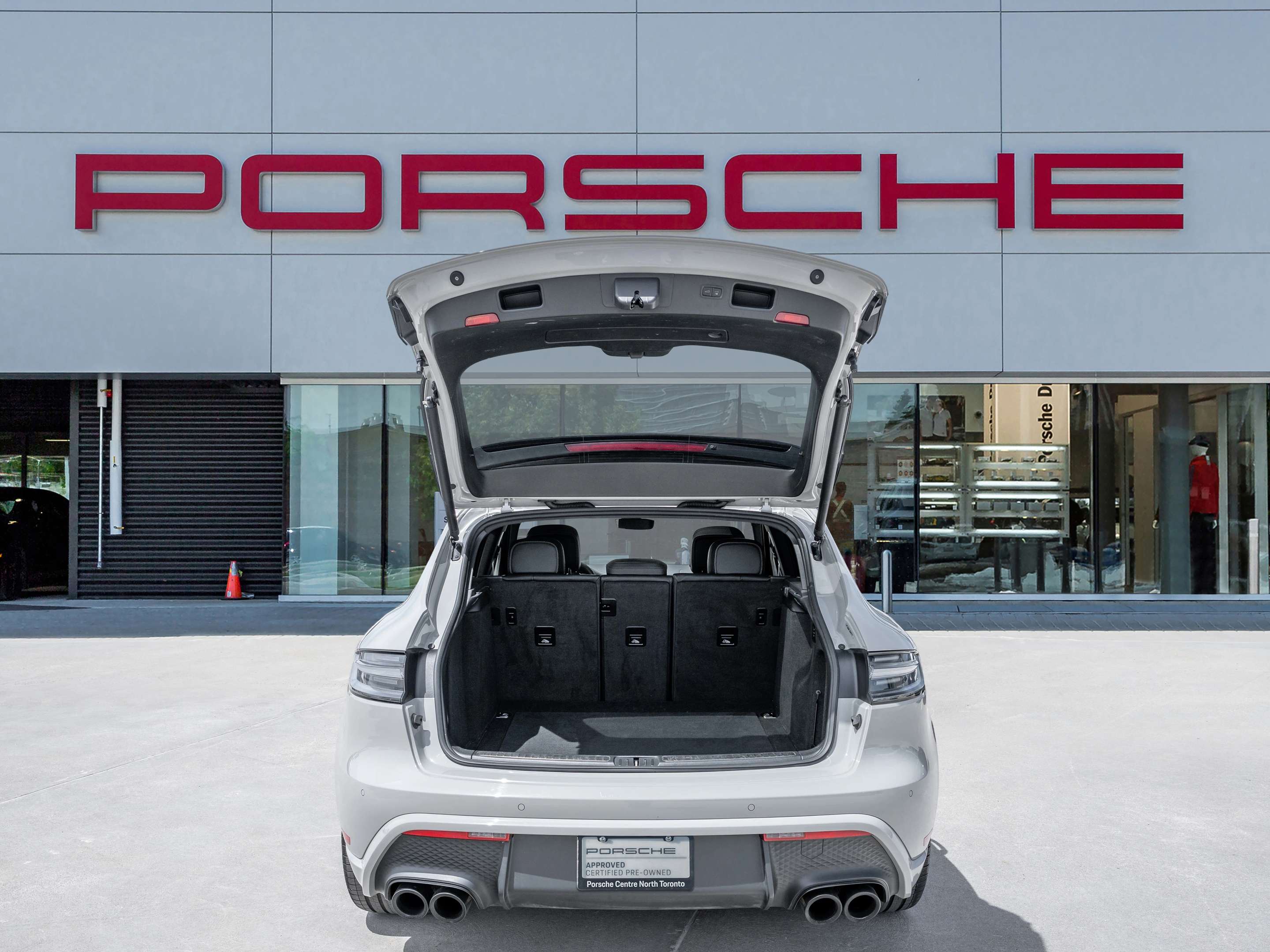 2023 Porsche Macan GTS | 2 Year Extended Warranty | 434 Horsepower thumb 12