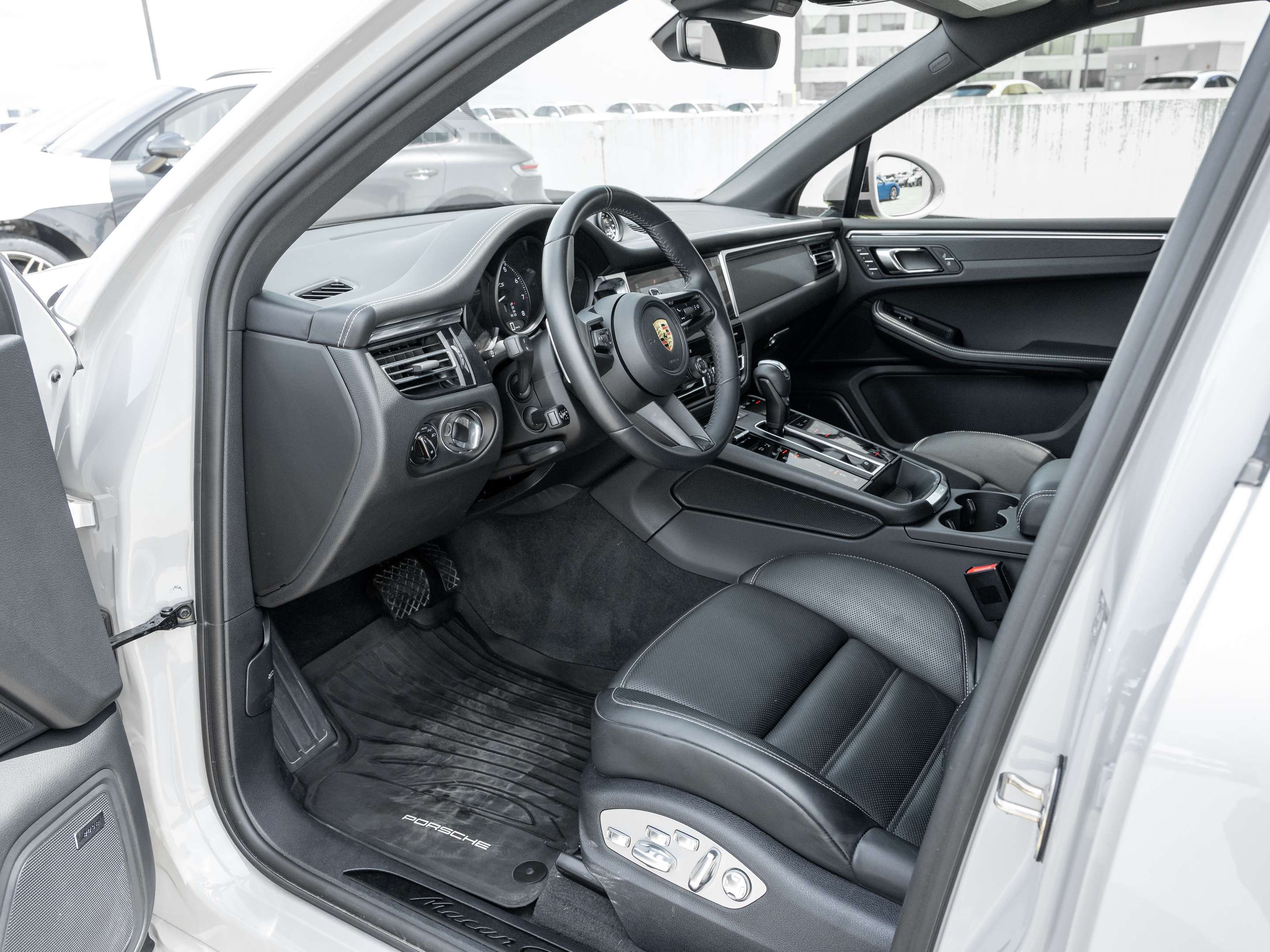 2023 Porsche Macan GTS | 2 Year Extended Warranty | 434 Horsepower alt 4