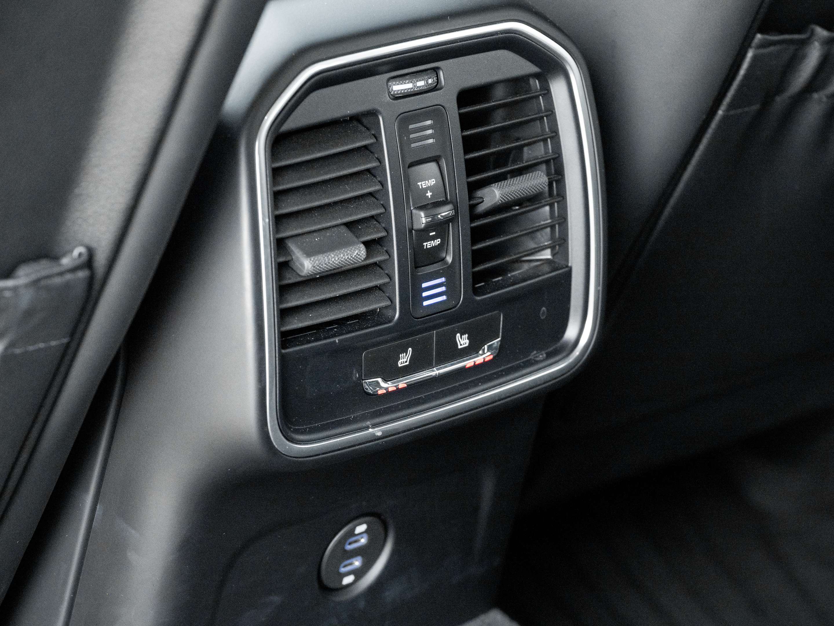 2023 Porsche Macan GTS | 2 Year Extended Warranty | 434 Horsepower thumb 35