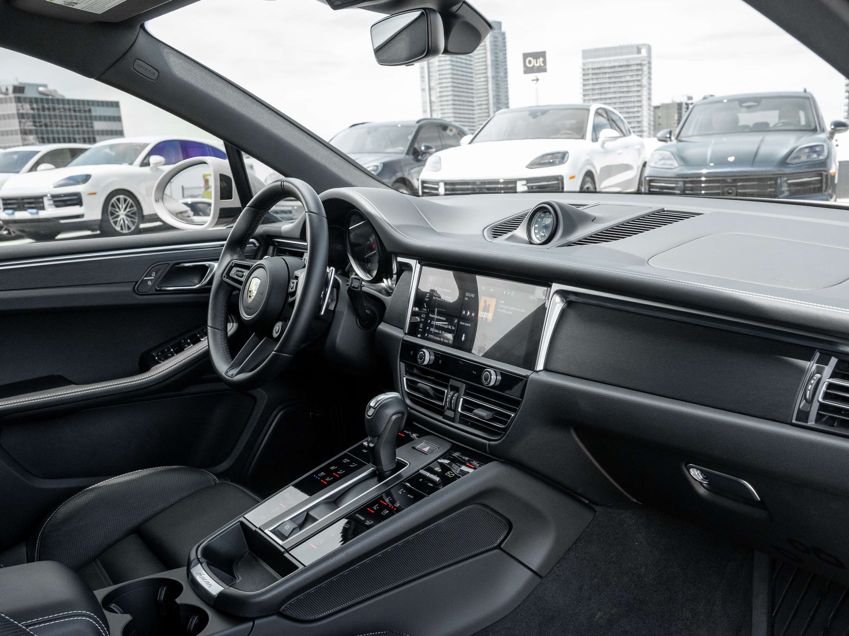 2023 Porsche Macan GTS | 2 Year Extended Warranty | 434 Horsepower thumb 31