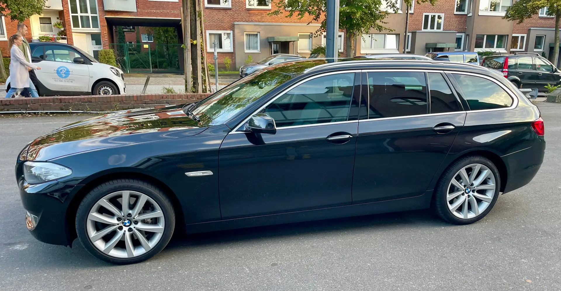 BMW 535 5er Touring Diesel 535d xDrive Touring Aut. Schwarz - 2