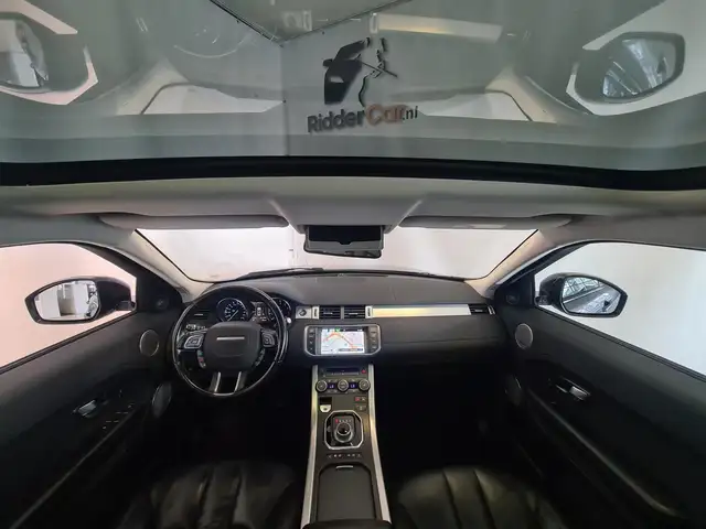 Land Rover Range Rover Evoque view 9