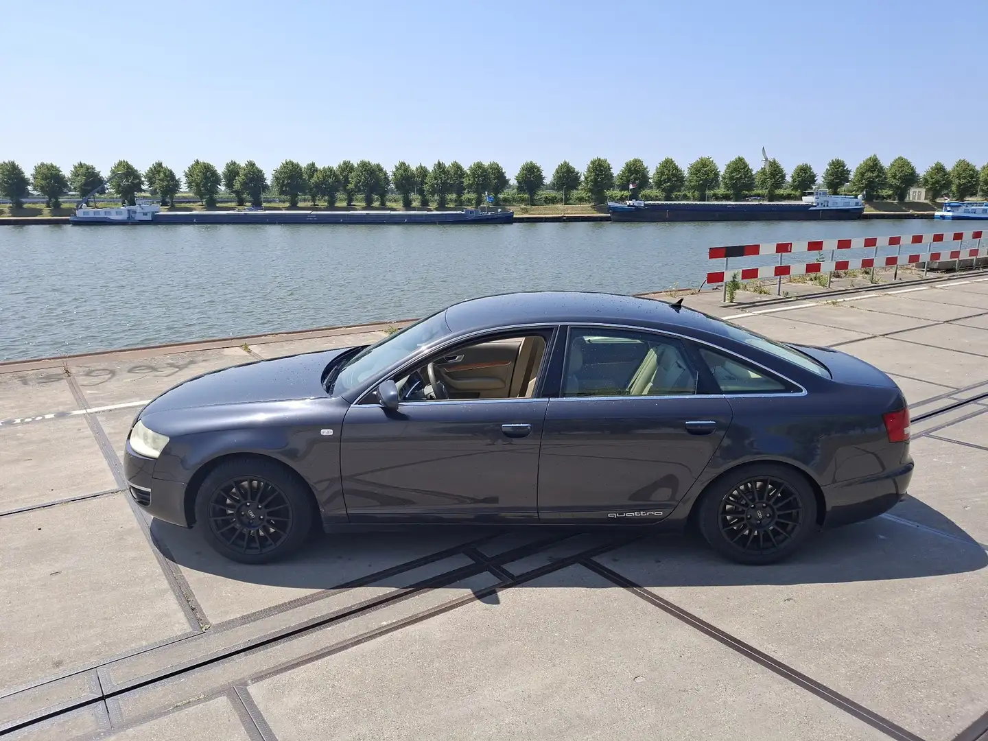 Audi A6 4.2 FSI quattro Grijs - 2