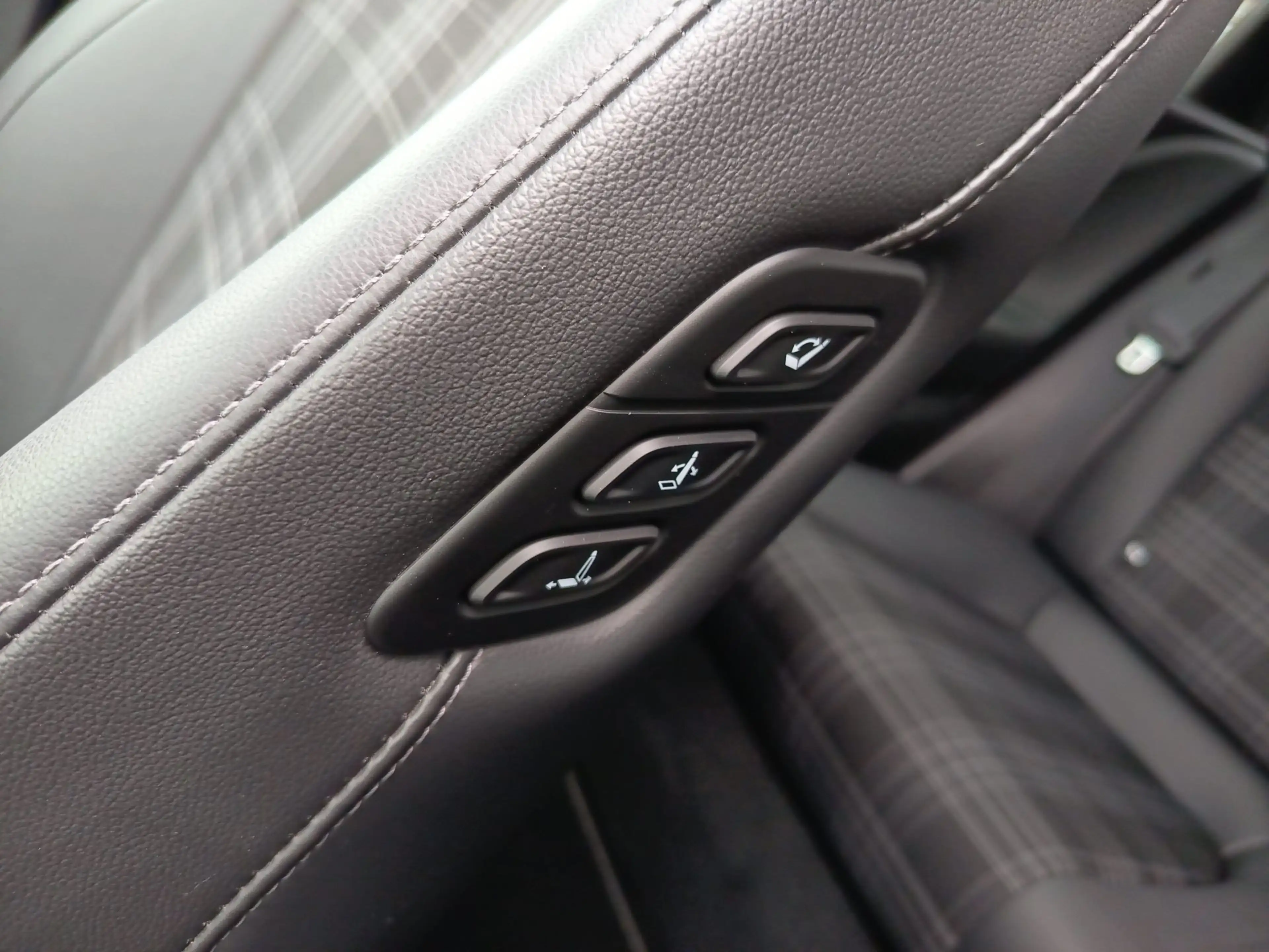 Hyundai IONIQ 6 77,4 kWh 4WD First Edition — photo 9