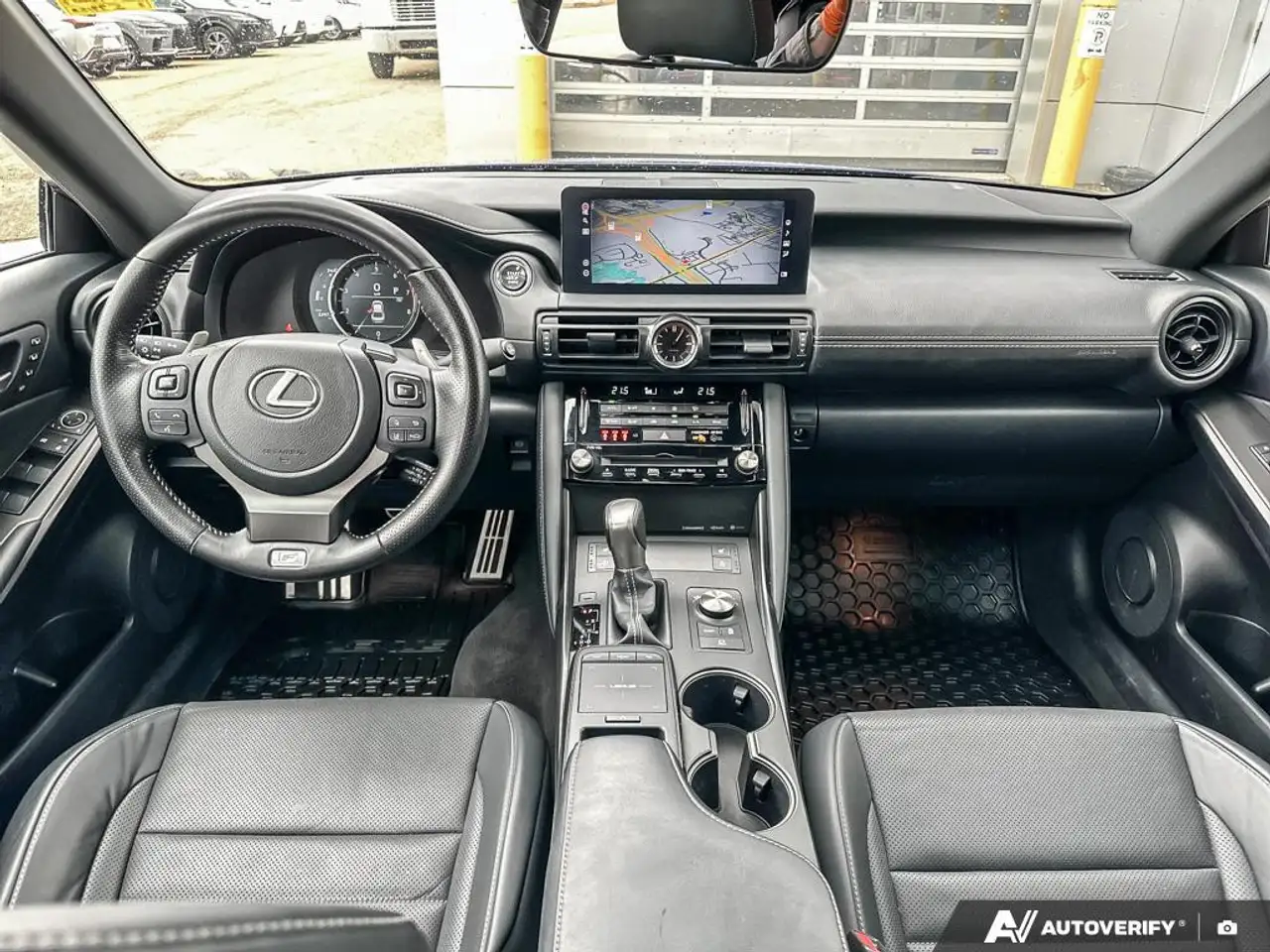 Lexus IS снимка Lexus IS