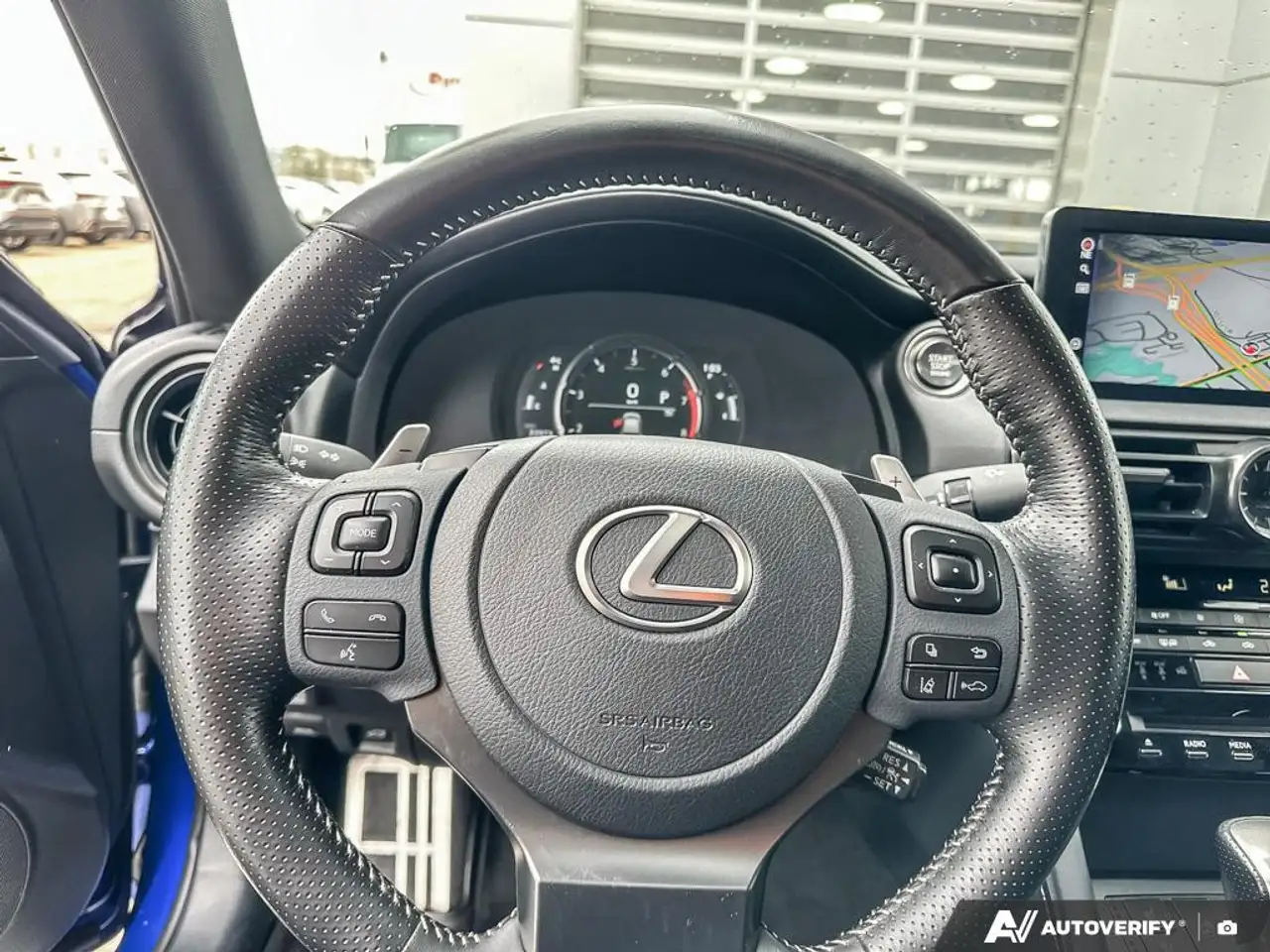 Lexus IS снимка Lexus IS