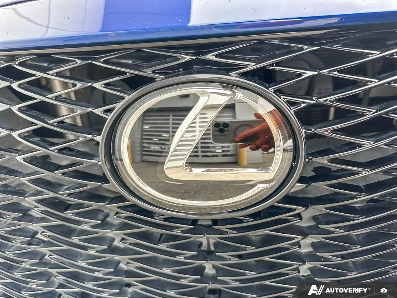 Lexus IS снимка Lexus IS