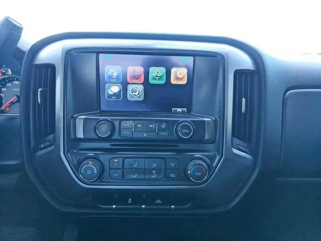 Chevrolet Silverado 1500 photo Chevrolet Silverado 1500