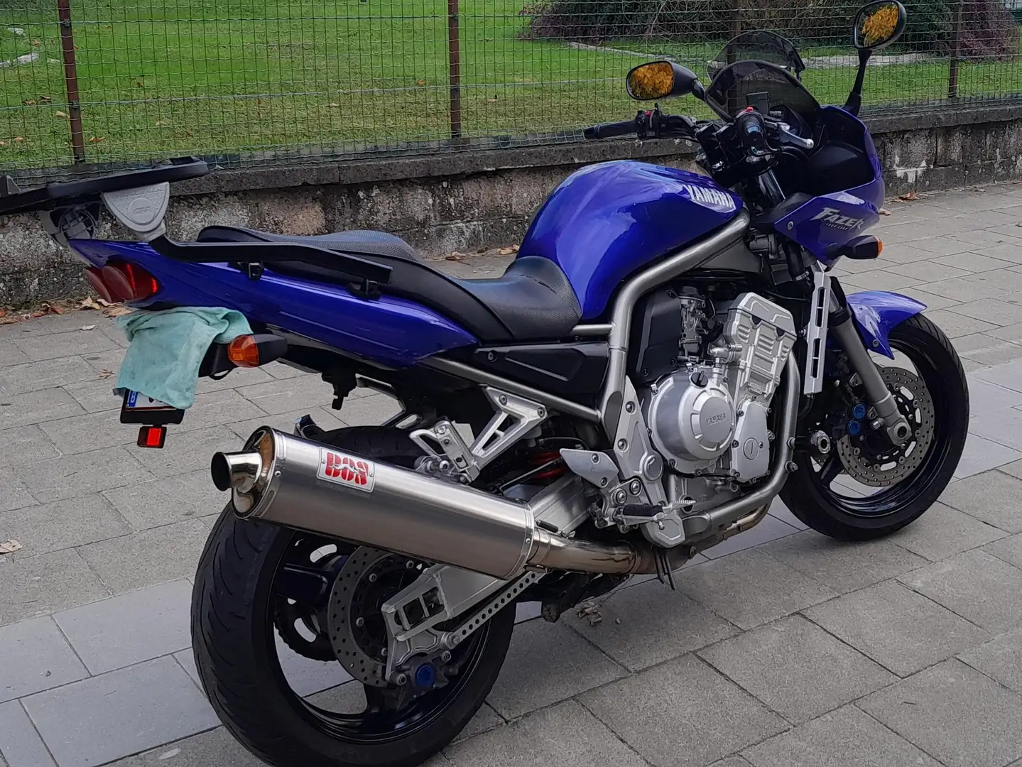 Yamaha FZS 1000 Fazer Blauw - 1