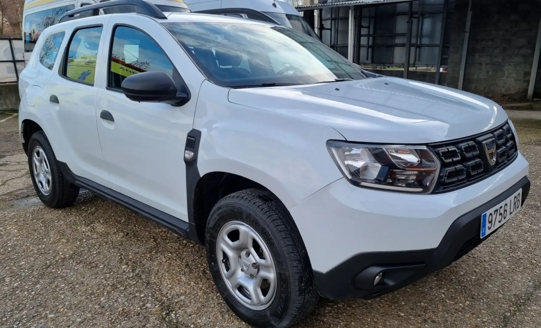Dacia Duster 1.5 Blue dCi Essential 4x4 85kW Blanc - 1