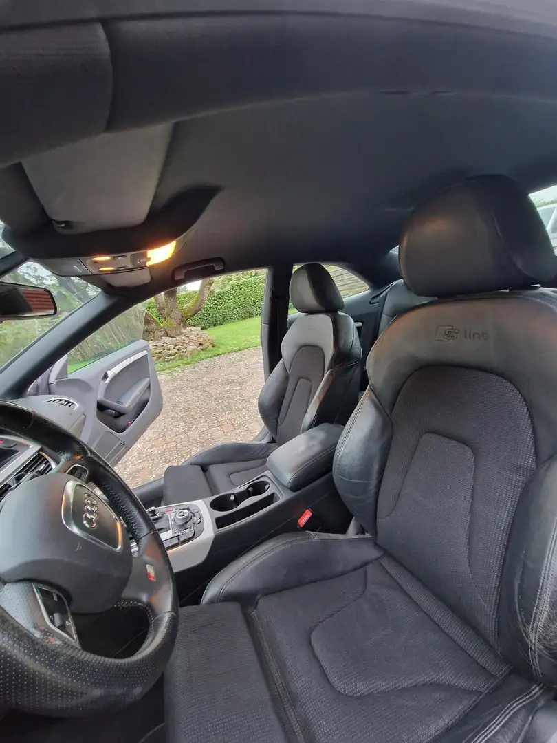 Audi A5 A5 2.0 TFSI S-Line Grijs - 2