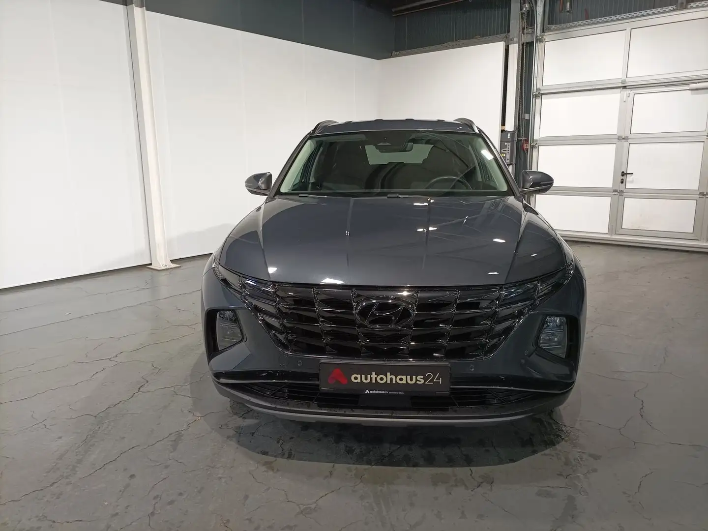Hyundai TUCSON 1.6 T-GDI Trend LED|Navi|ParkPilot|ACC Gris - 2