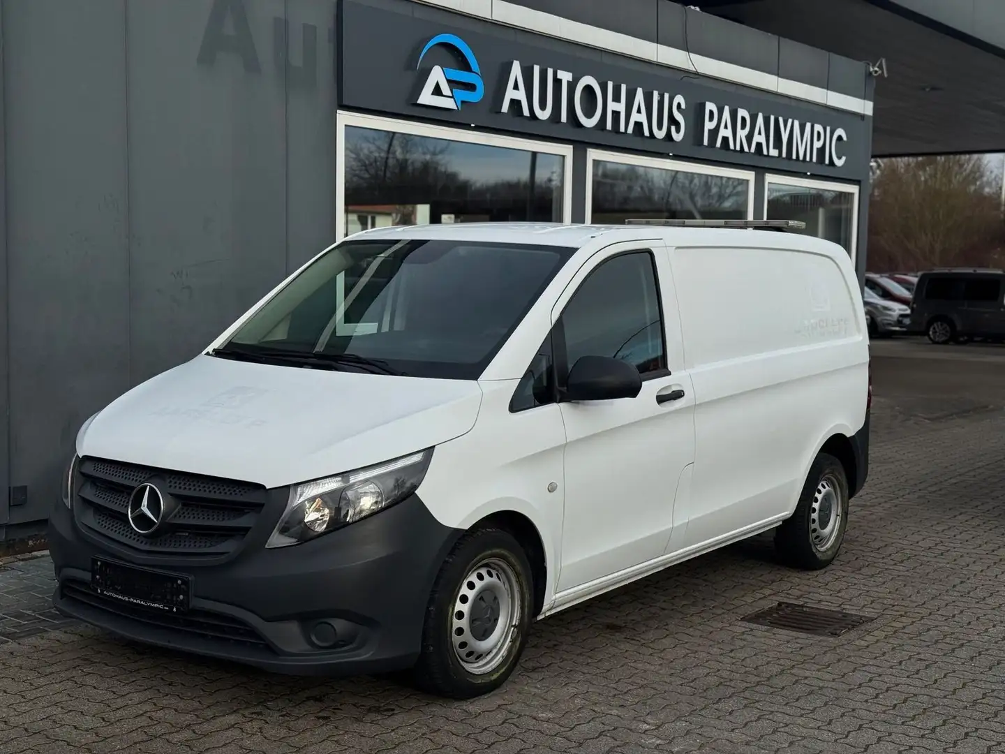 Mercedes-Benz Vito Kasten 109/110/111 kompakt *AHK*KLIMA*REGAL Blanc - 1