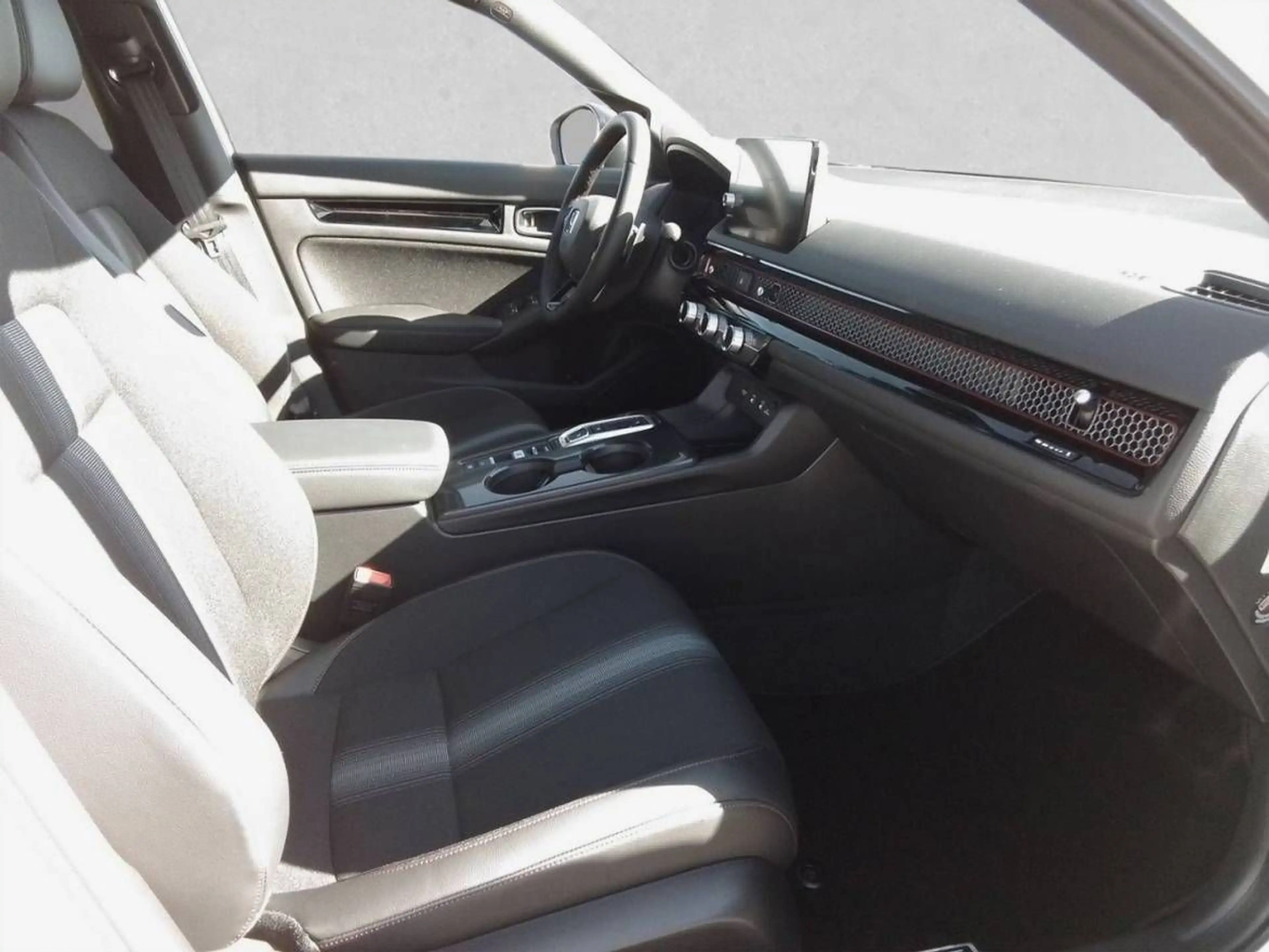 Honda Civic Hybrid 2.0 Sport MY 2027 S+ Shift — photo 3