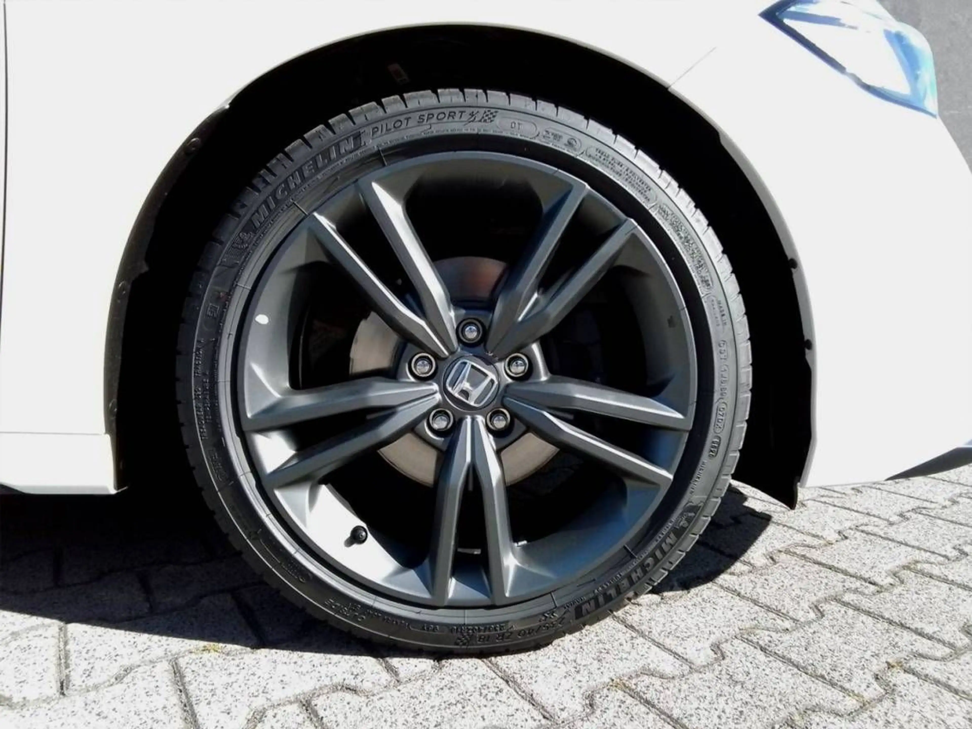 Honda Civic Hybrid 2.0 Sport MY 2027 S+ Shift — photo 6