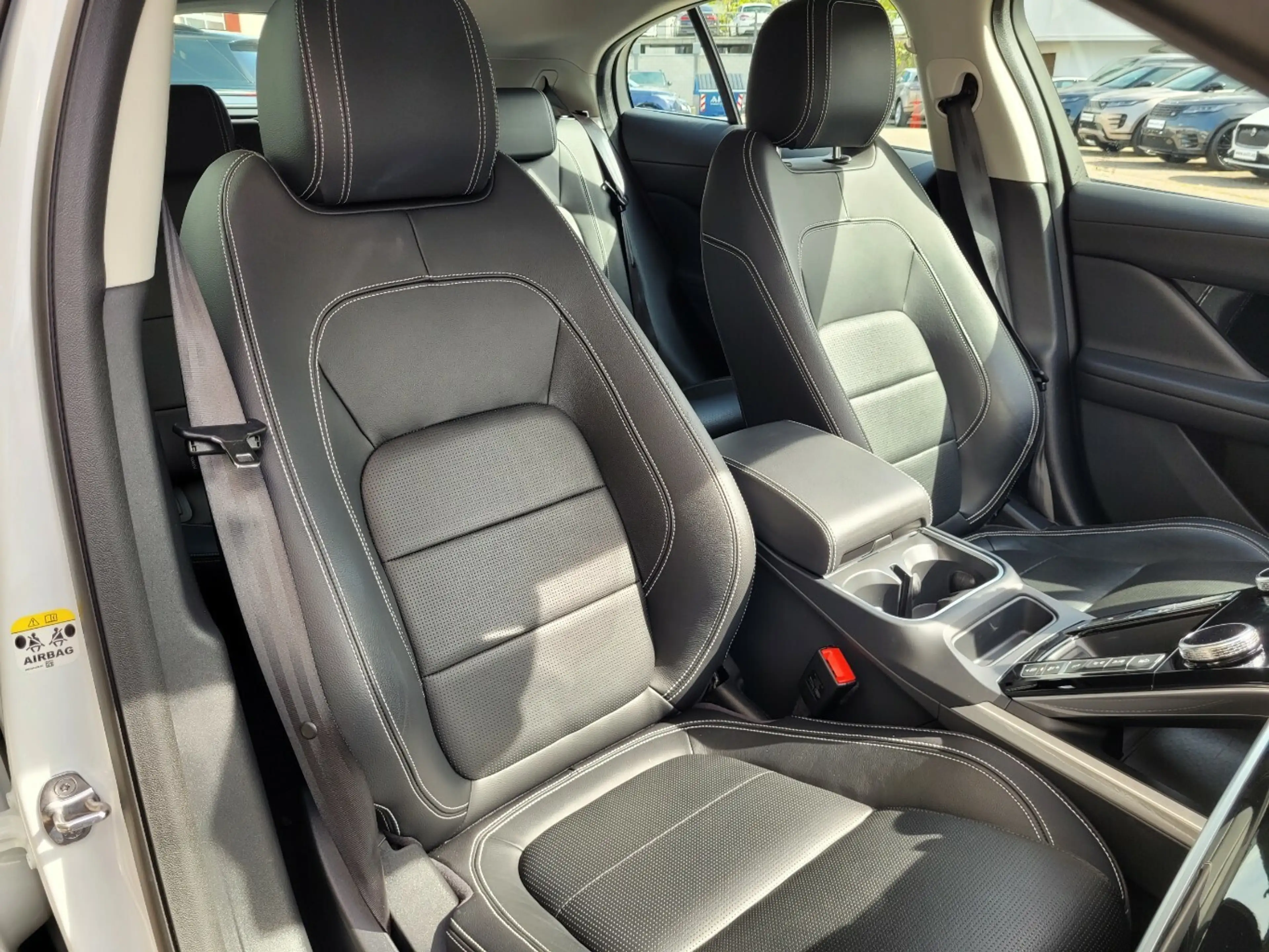 Jaguar I-Pace EV400 S*Luftfederung*Black-Pack*Keyless* — photo 9