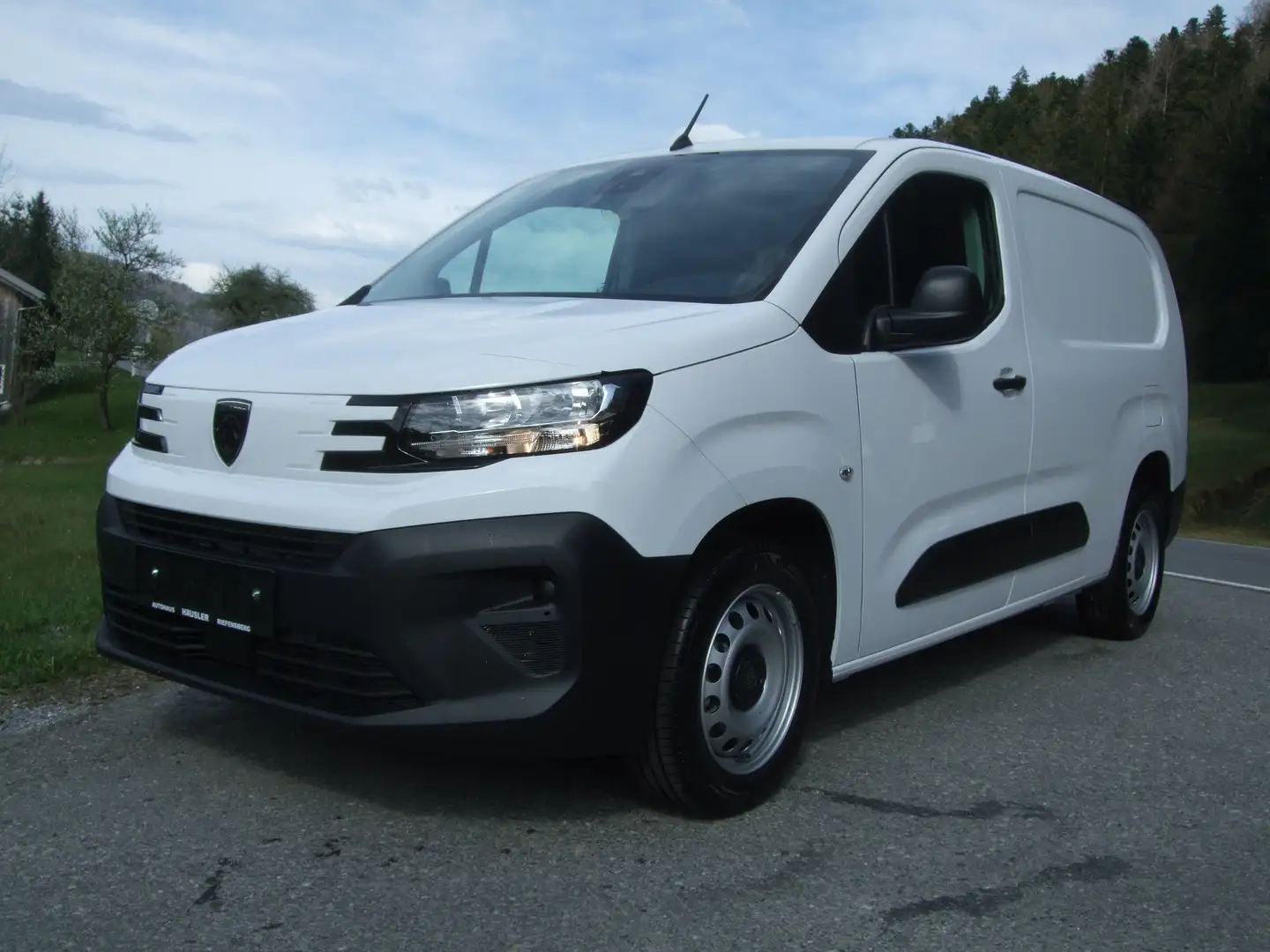Peugeot Partner Lang BHDI 100 Weiß - 1