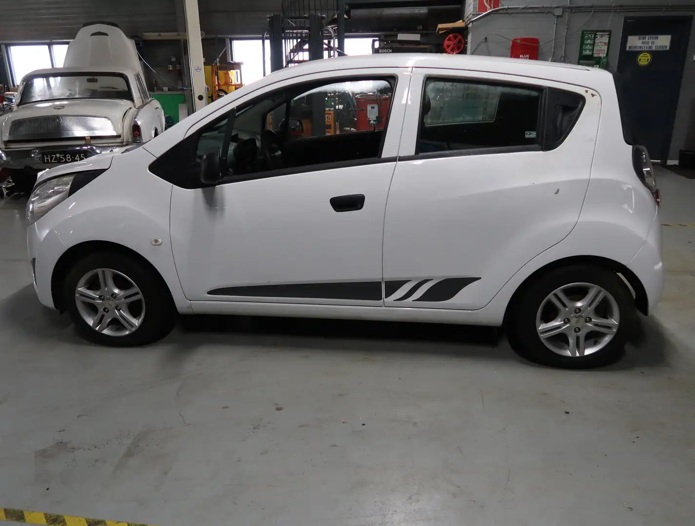 Chevrolet Spark 1.0 16V LS Bi-Fuel Bianco - 1