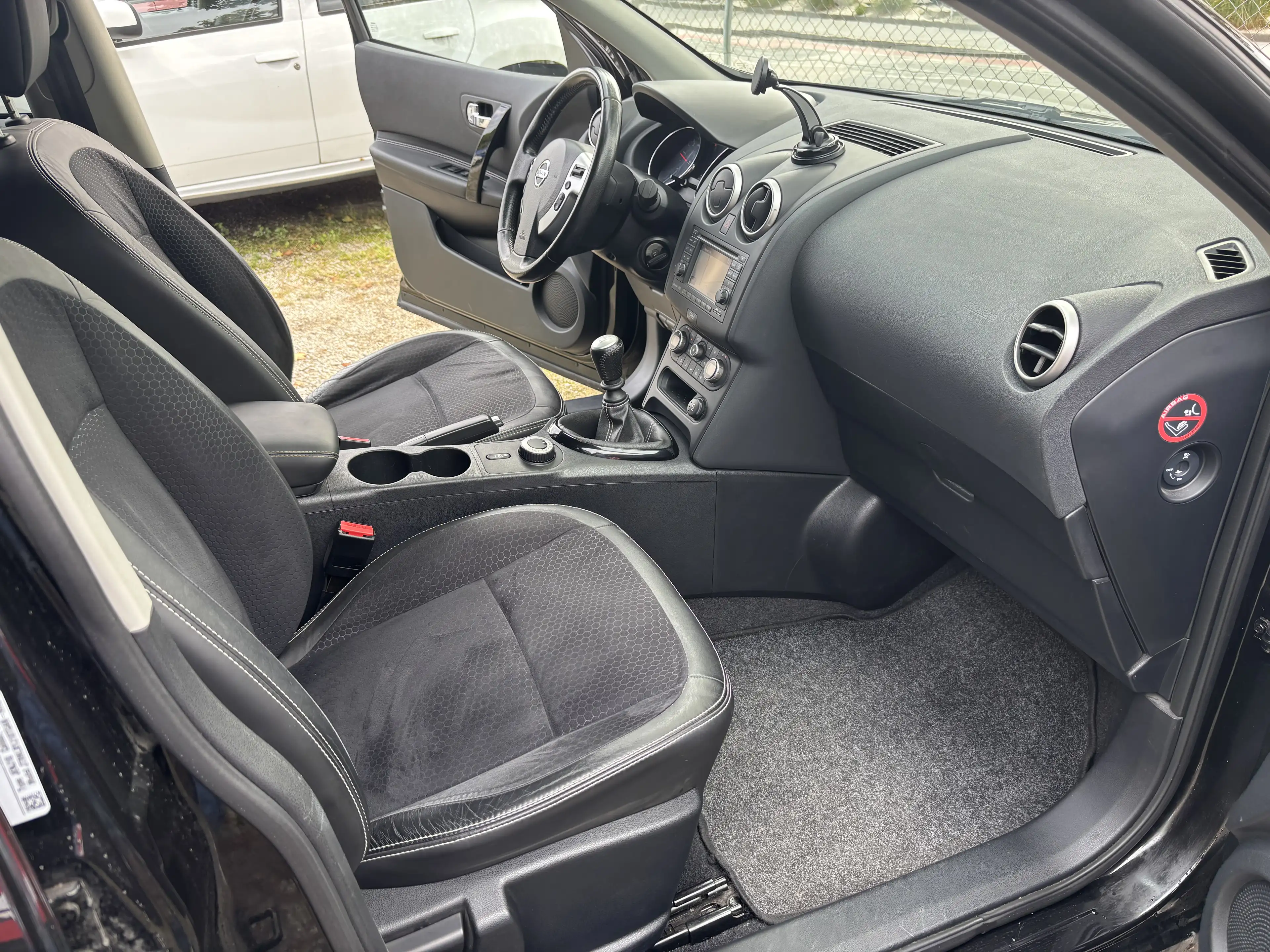 Nissan Qashqai+2 360 4X4 — photo 15