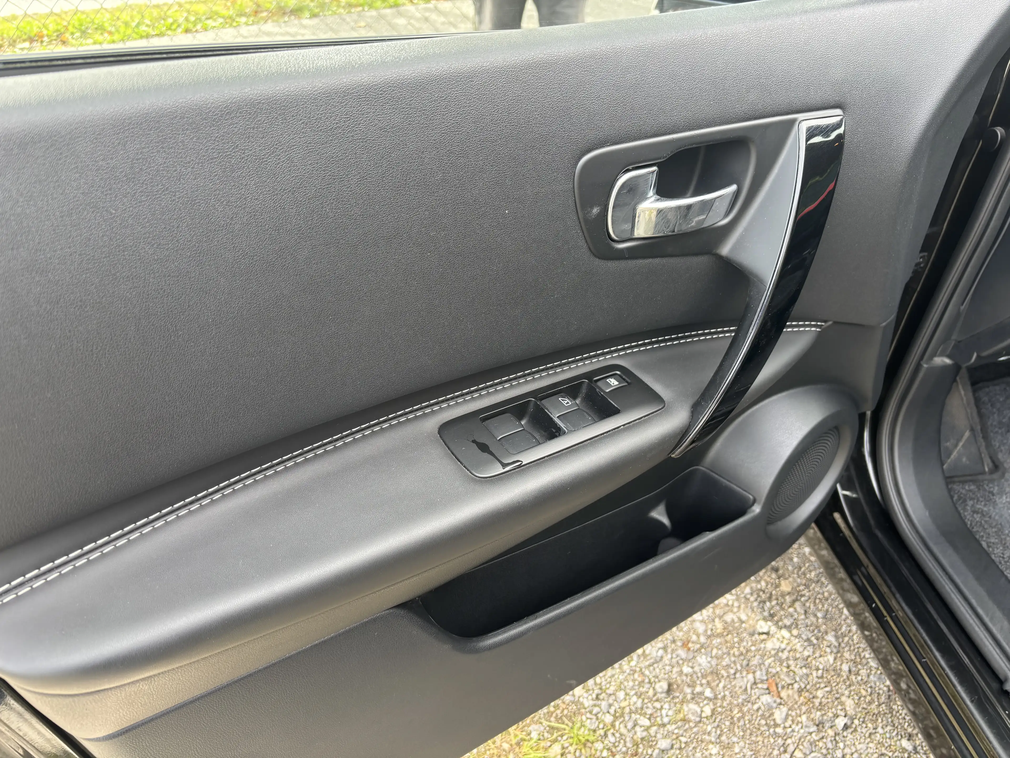 Nissan Qashqai+2 360 4X4 — photo 8