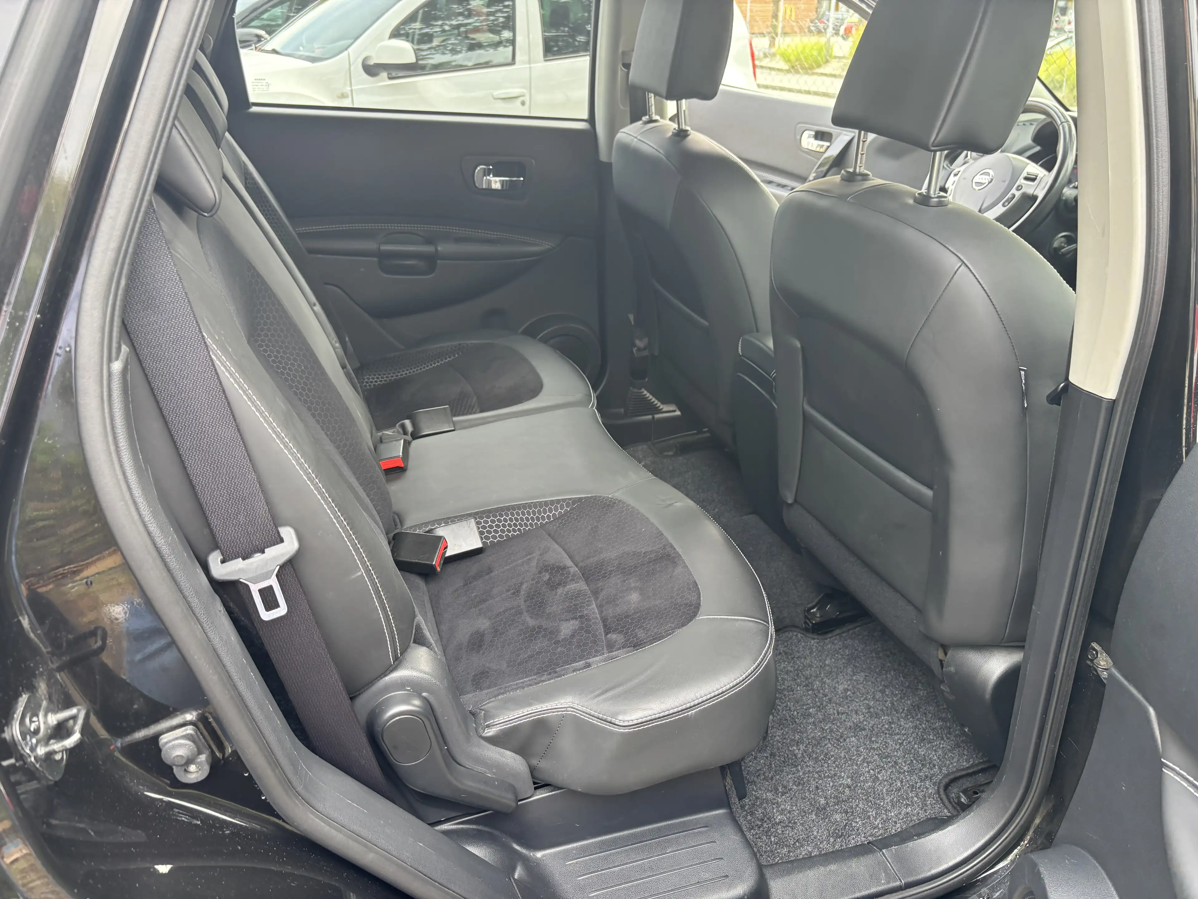 Nissan Qashqai+2 360 4X4 — photo 14