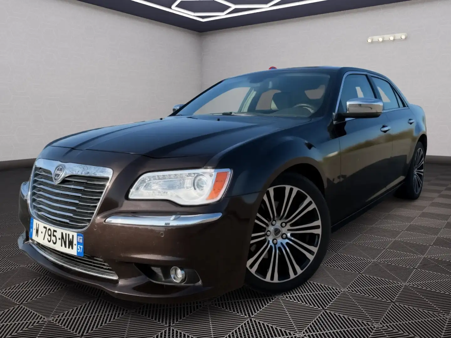 Lancia Thema Executive Marrón - 1