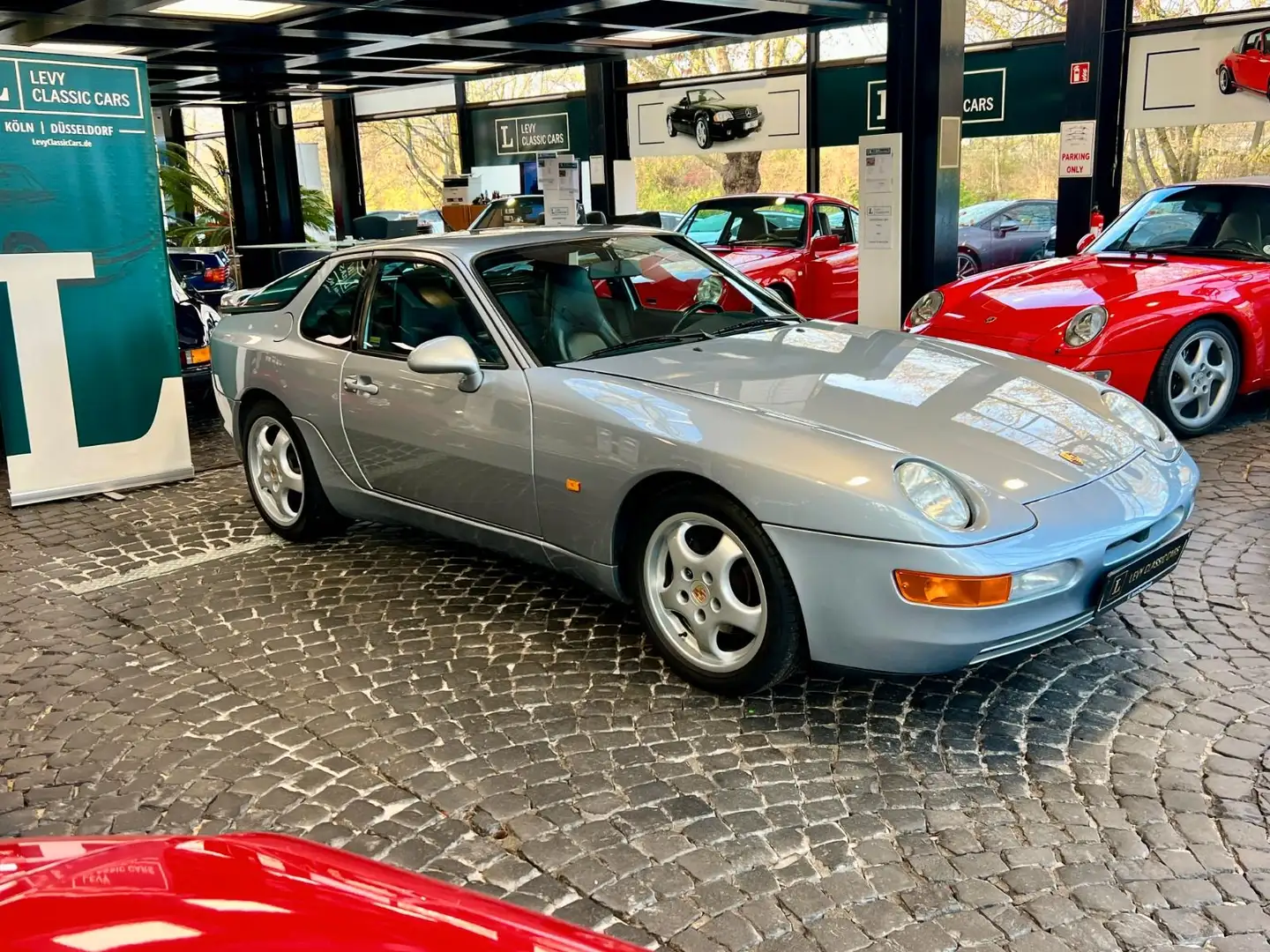 Porsche 968 Coupe Scheckheft 6-Gang Silber - 1