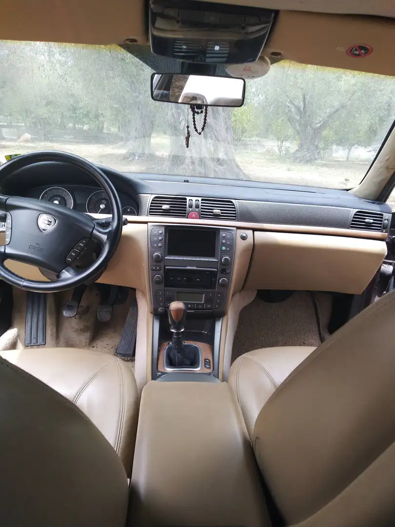 Lancia Thesis Thesis 2.4 jtd Emblema Rot - 2