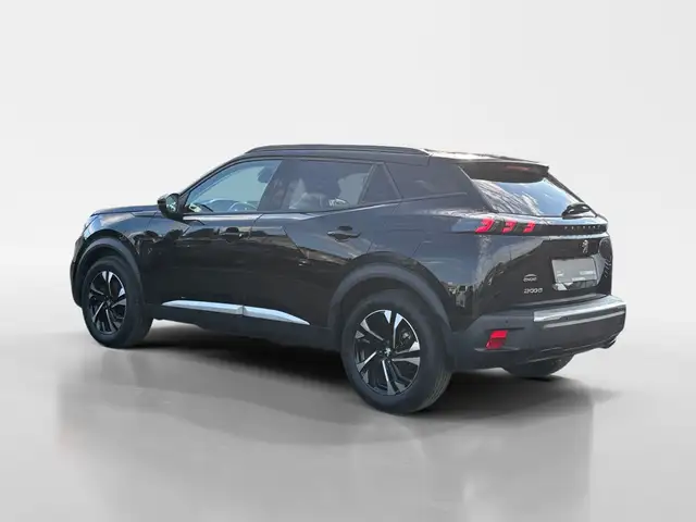 Peugeot 2008 view 4